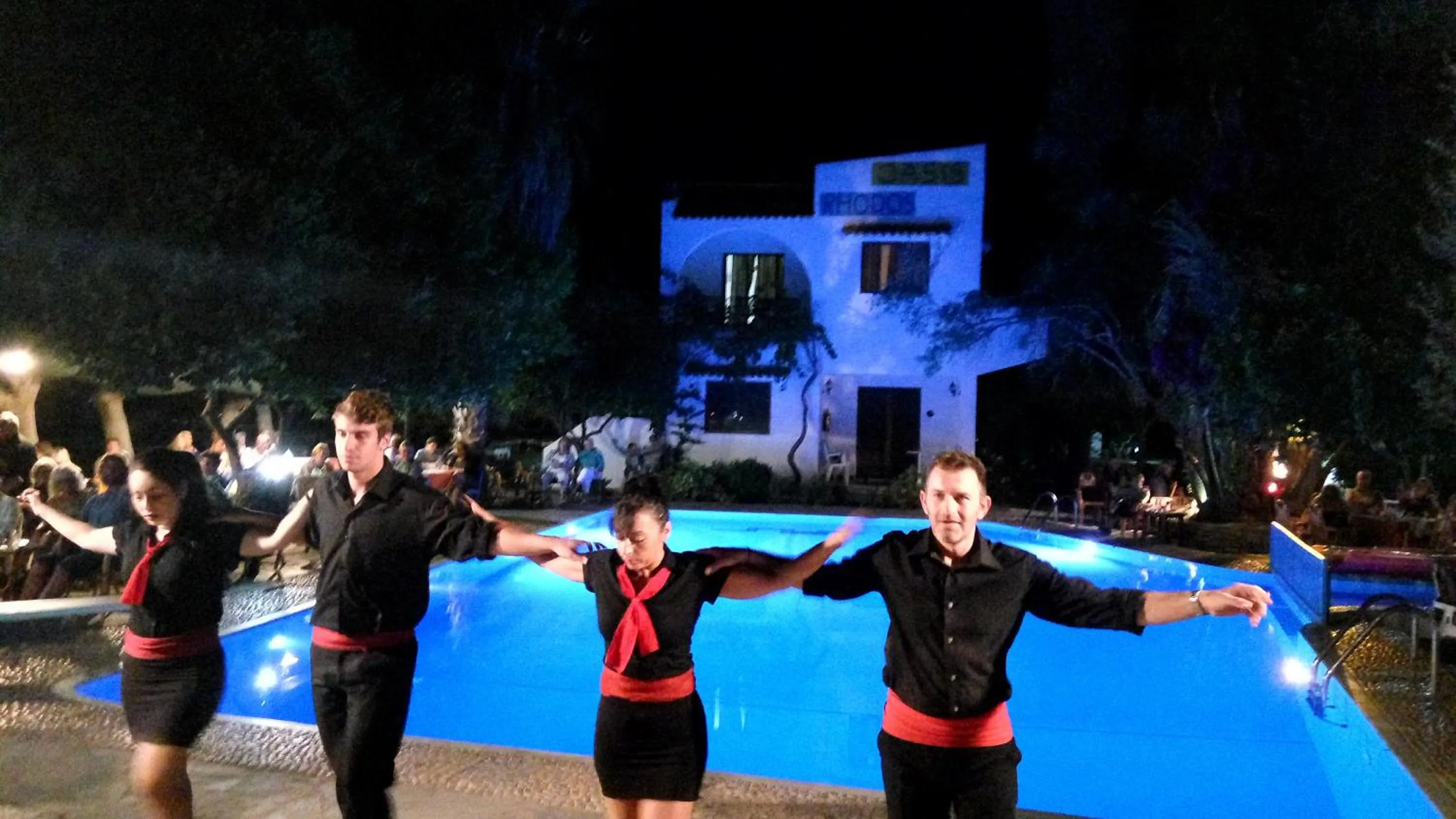 Evening entertainment in Oasis Hotel Bungalows Rhodes- All Inclusive