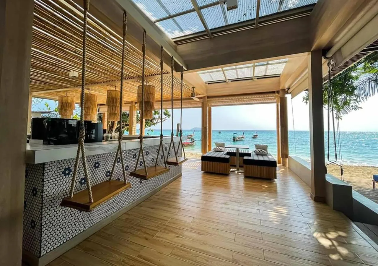 Restaurant/places to eat in Phi Phi Holiday Resort