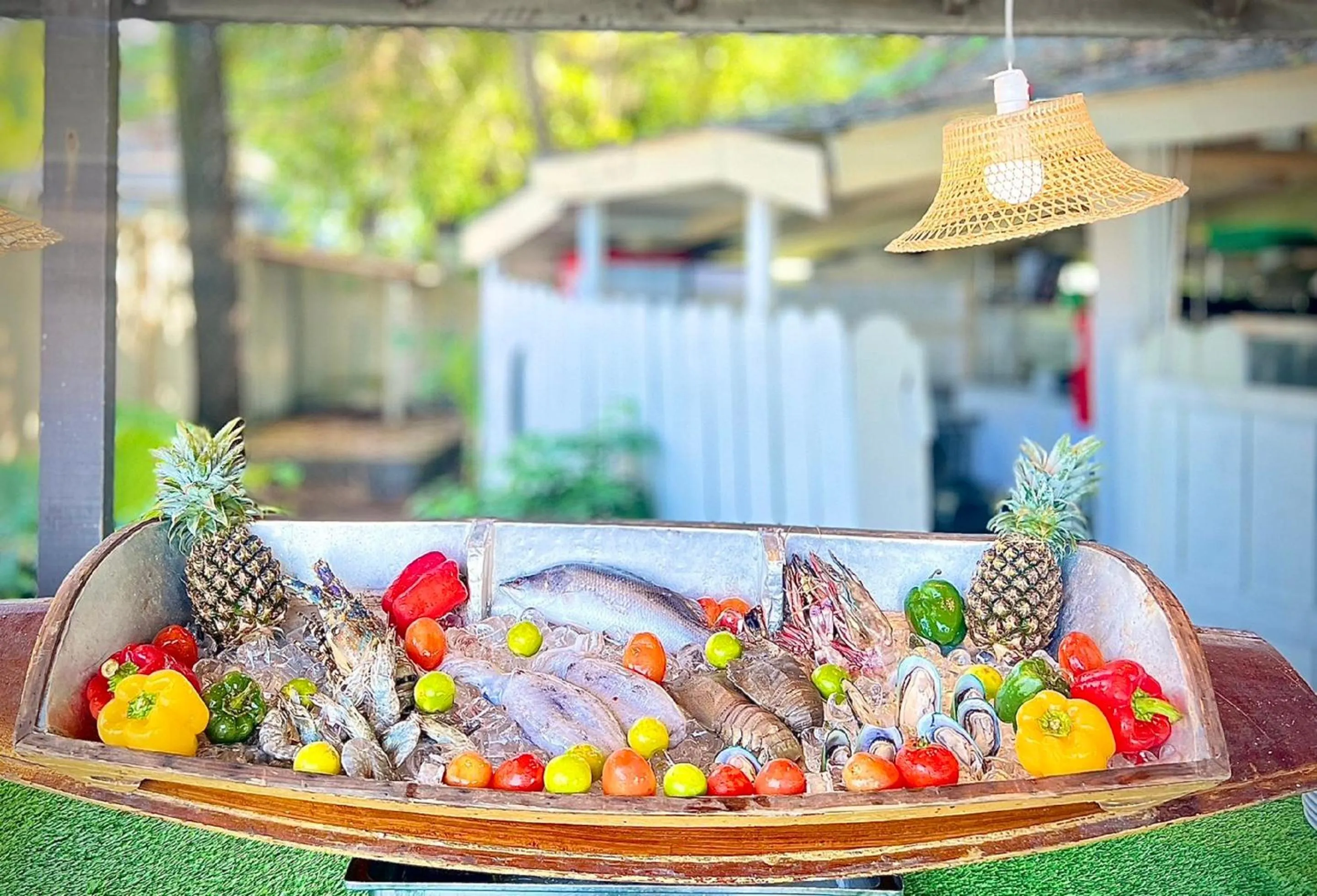 Restaurant/places to eat in Phi Phi Holiday Resort