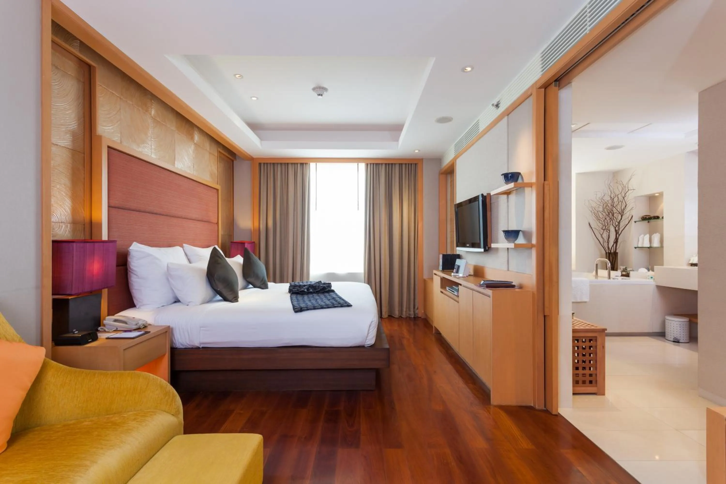 Photo of the whole room, Bed in Holiday Inn Resort Phuket by IHG