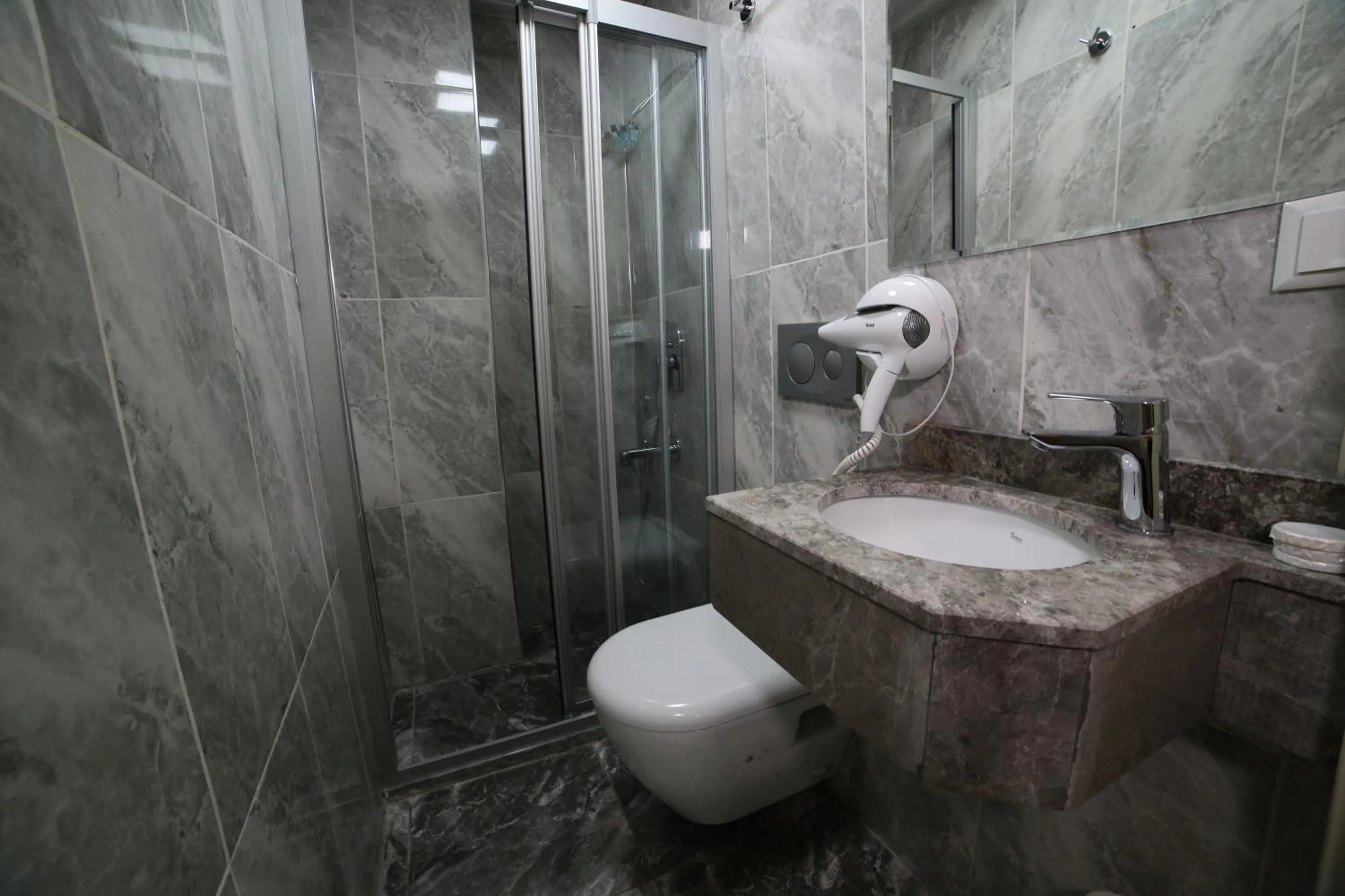 Shower in taksim diamond hotel