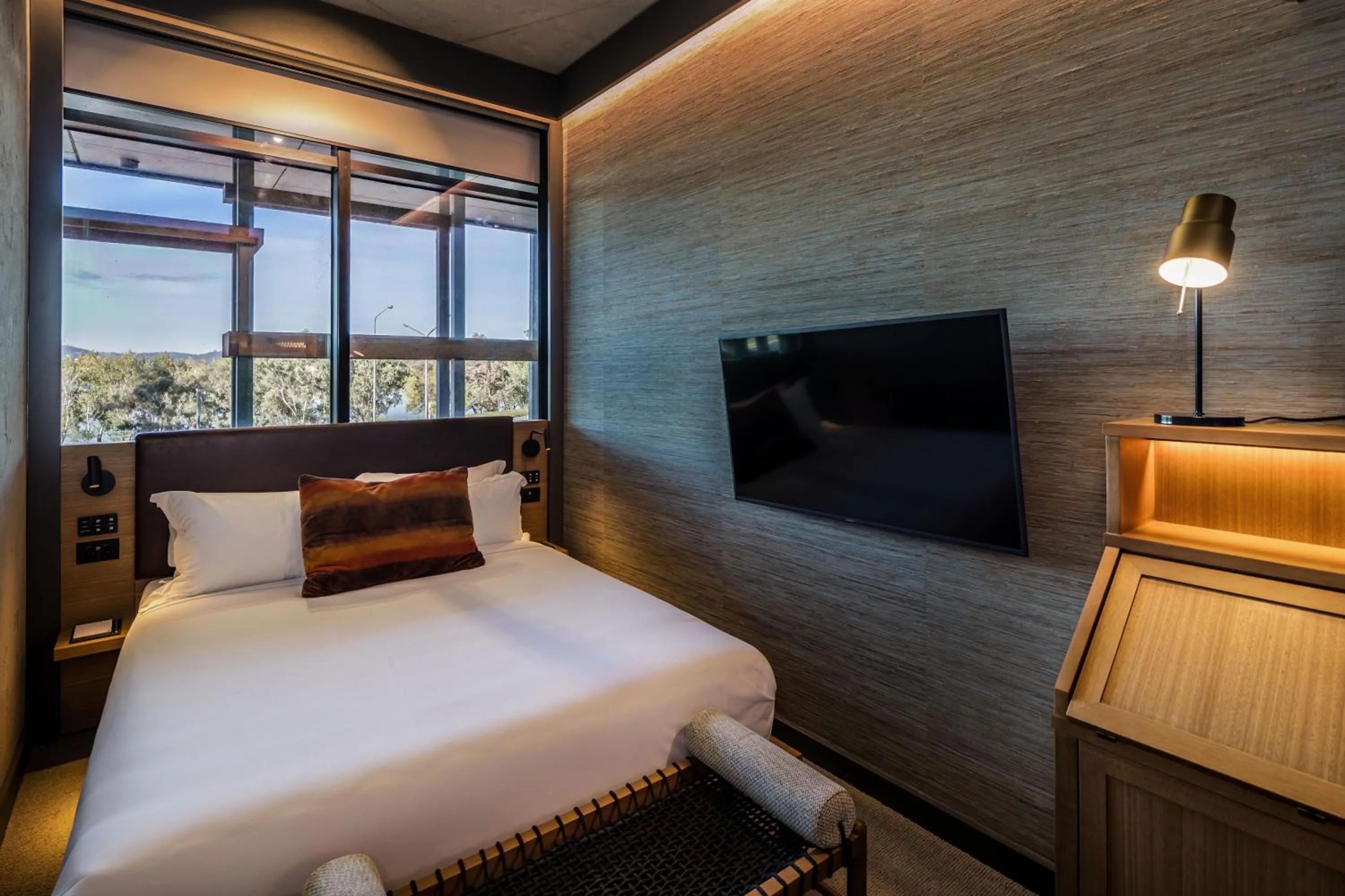 Bedroom, Bed in Ovolo Canberra, a Wyndham Hotel