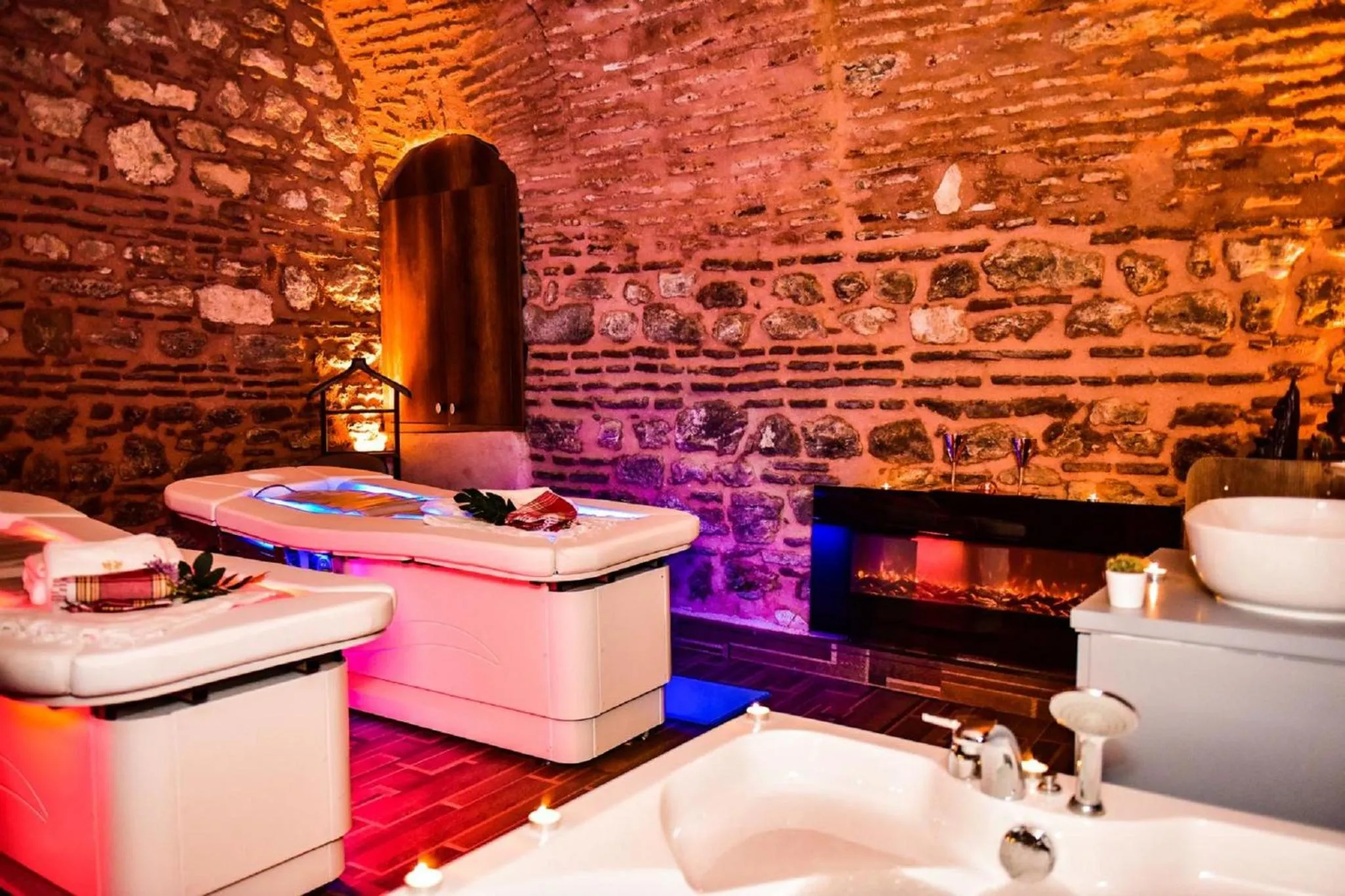 Massage in Seven Hills Palace & Spa