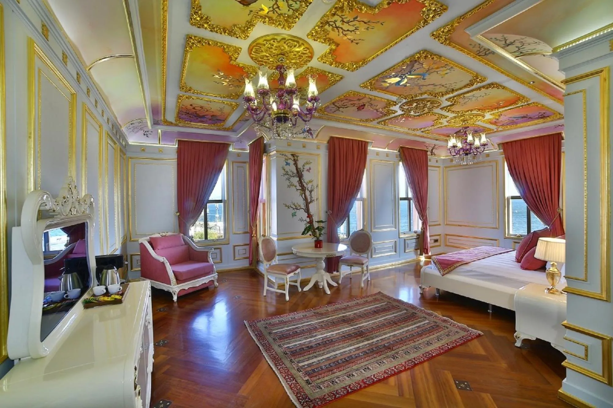 Photo of the whole room, Bed in Seven Hills Palace & Spa