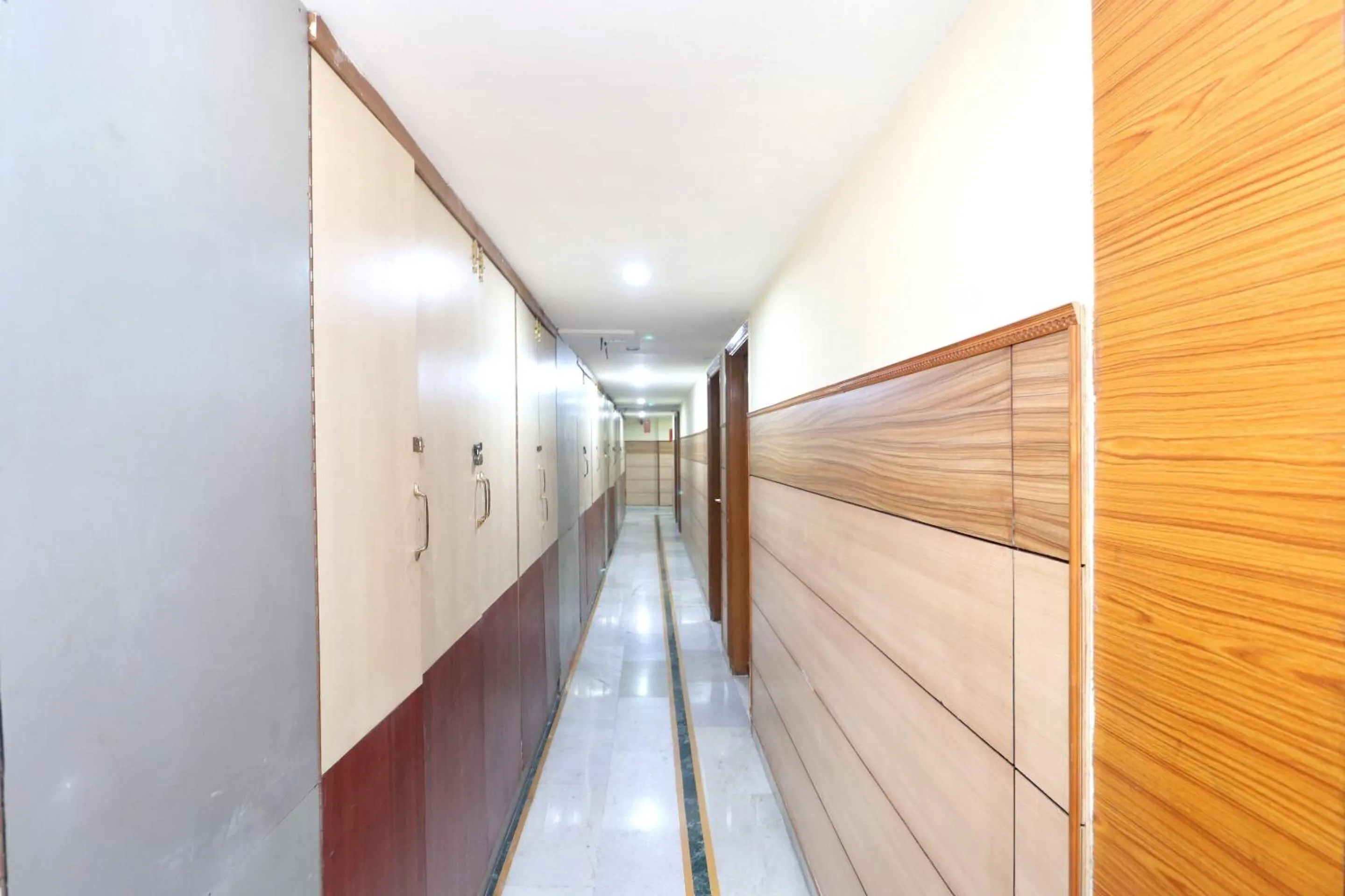 Lobby or reception in HOTEL O Vivek International Hotel