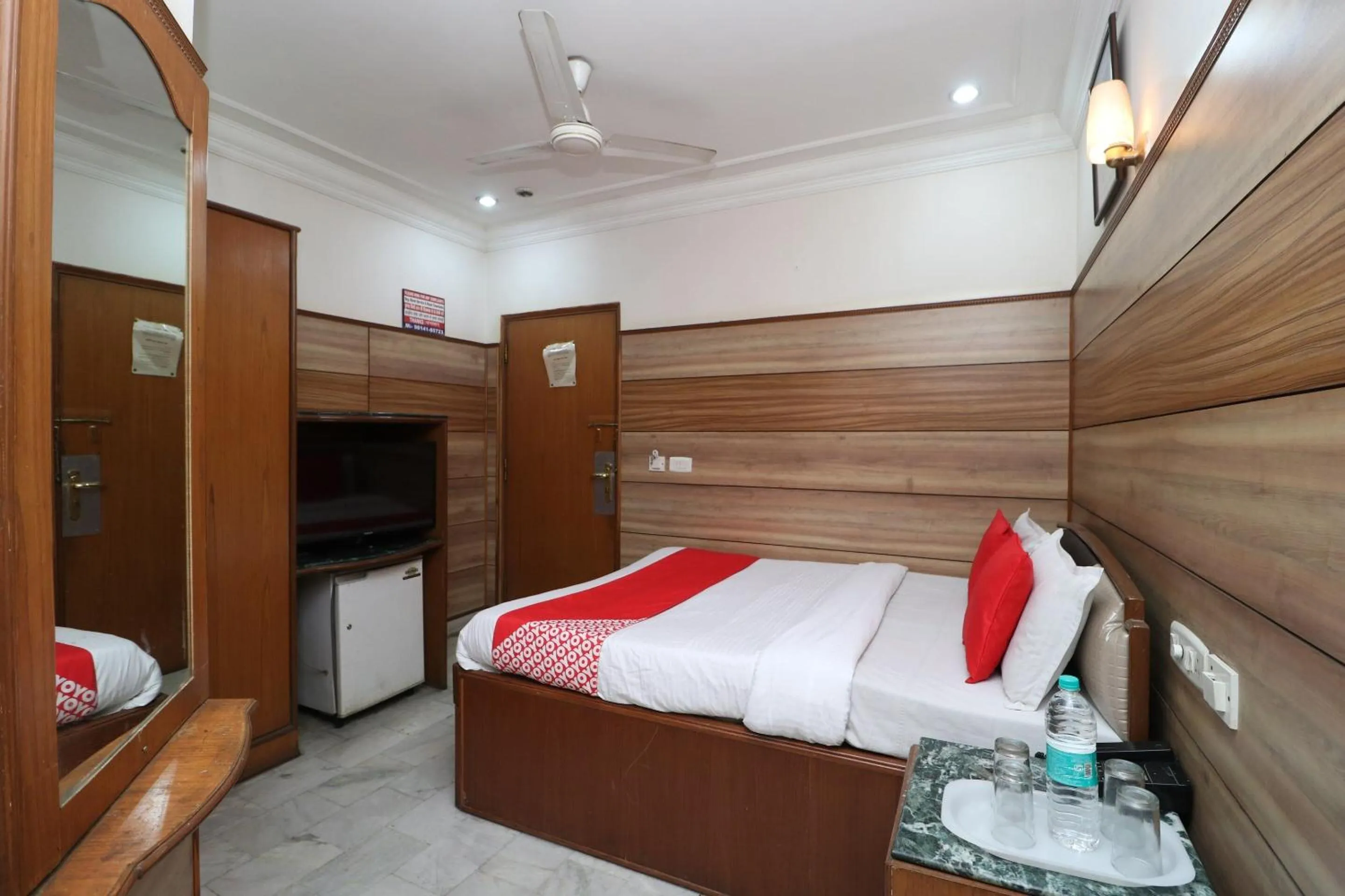 Bedroom, Bed in HOTEL O Vivek International Hotel