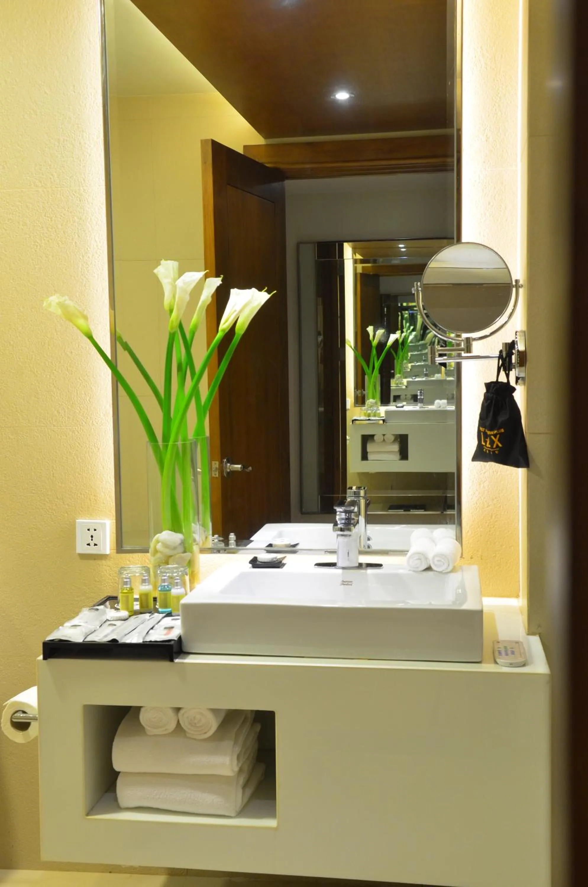 Bathroom in Lex Hotel Cebu