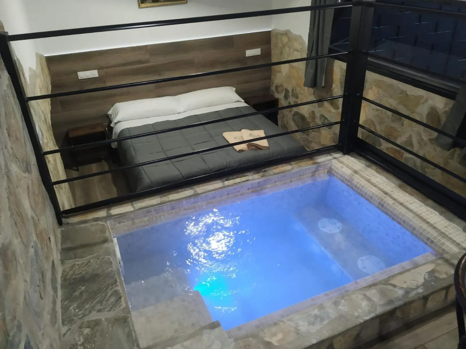 Lake view in Posada Rural SPA Granja LA TEJERA de Lozoya