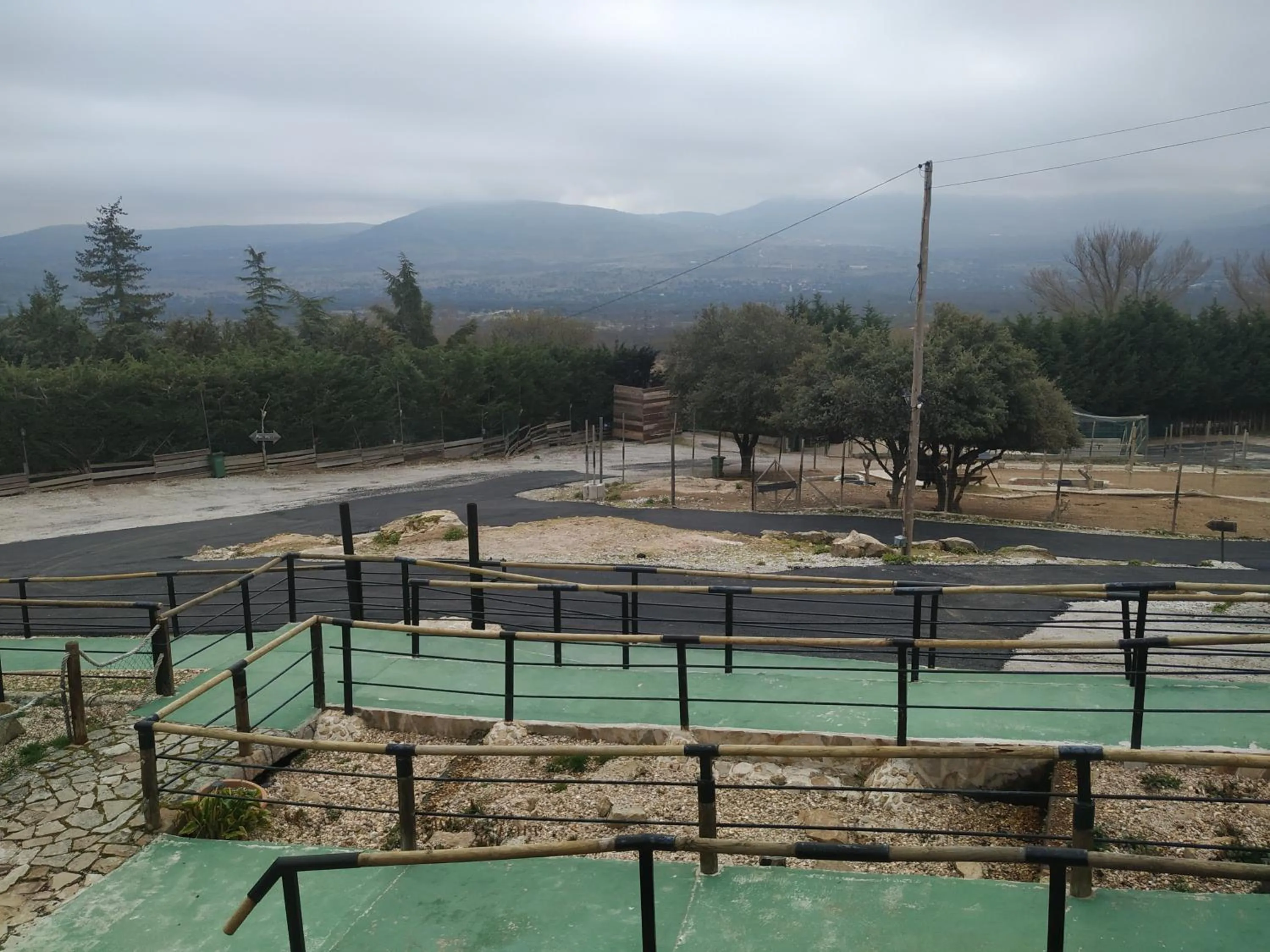 Garden in Posada Rural SPA Granja LA TEJERA de Lozoya