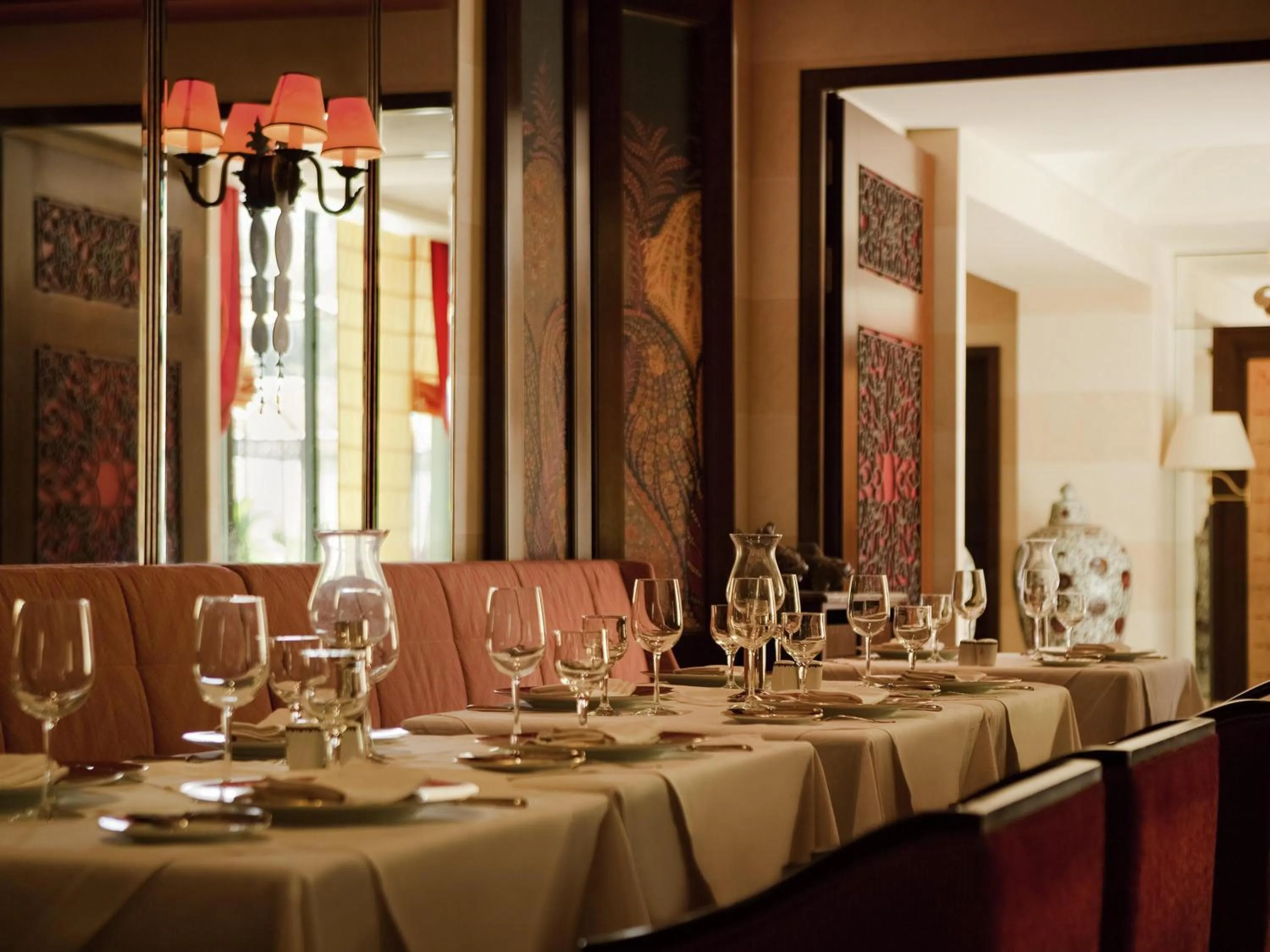 Restaurant/places to eat in Royal Hotel Oran - MGallery Collection