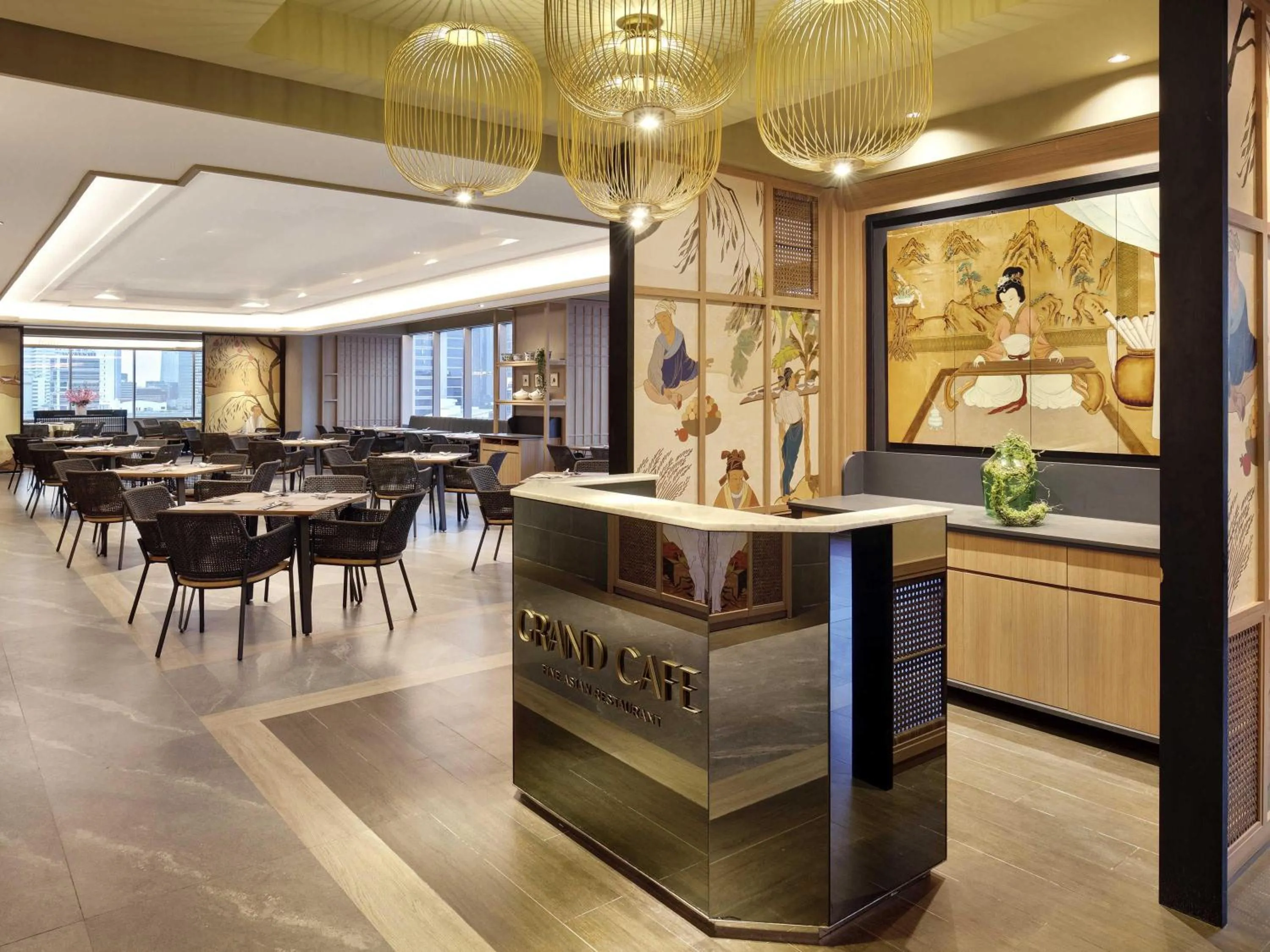 Restaurant/places to eat in Mercure Jakarta Gatot Subroto