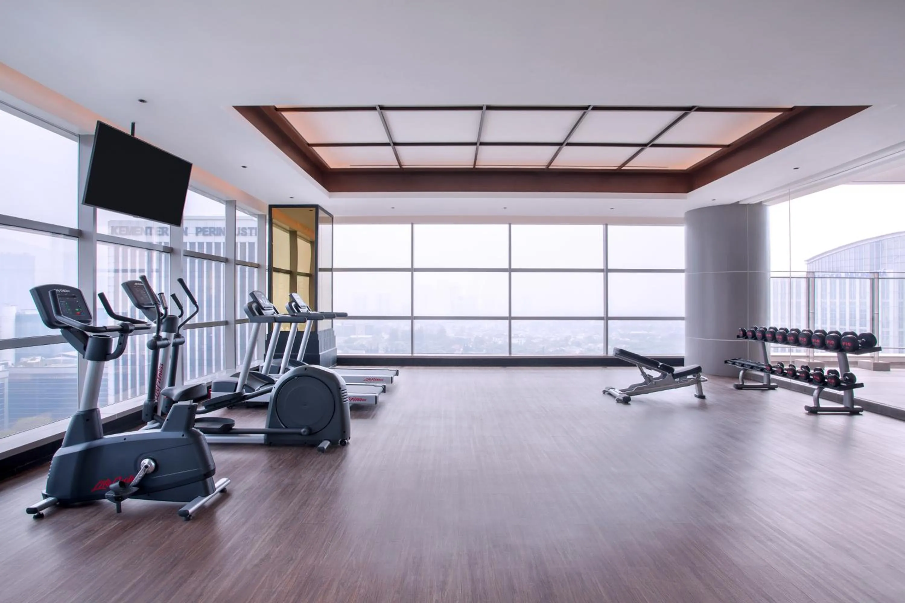Fitness centre/facilities in Mercure Jakarta Gatot Subroto