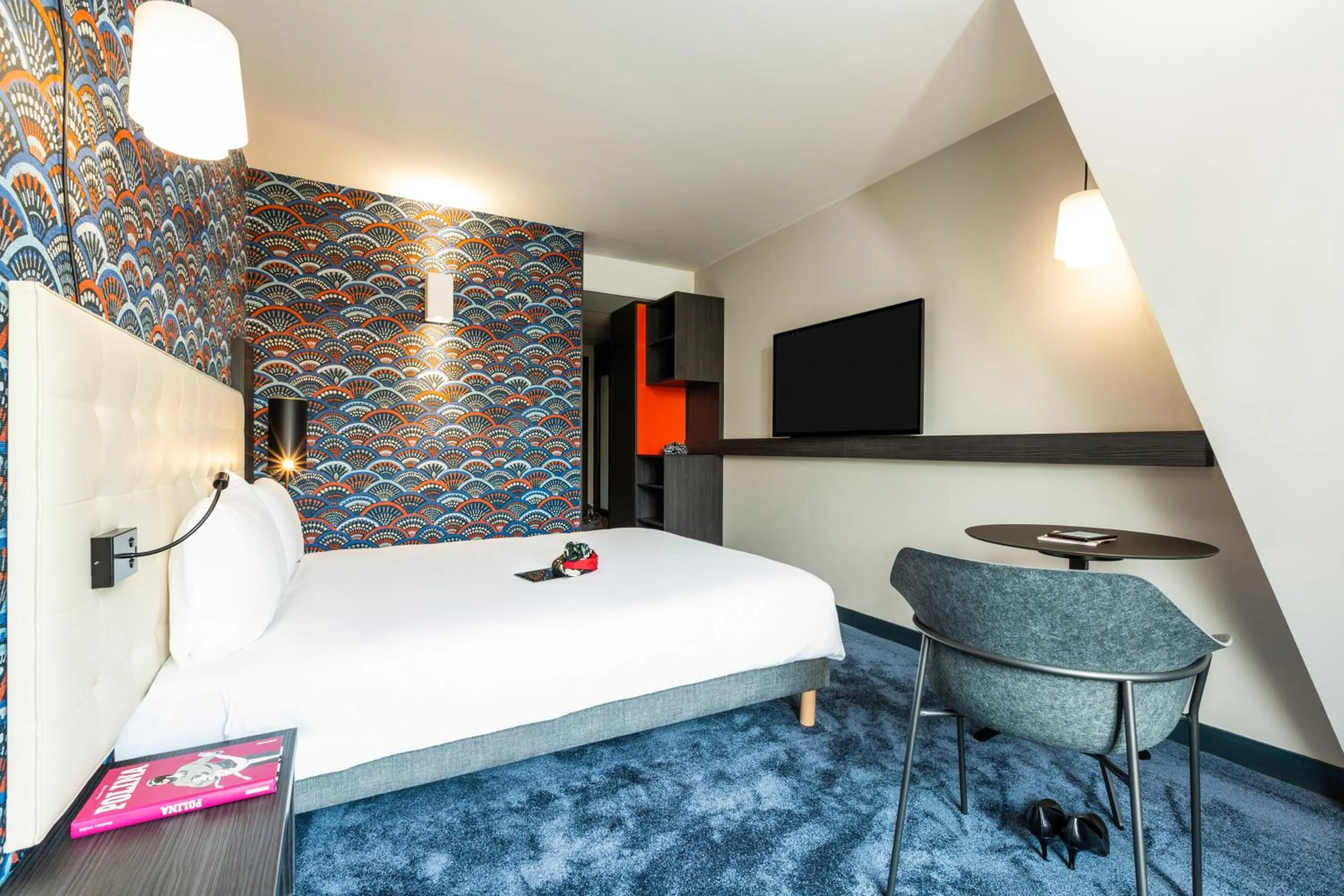 Bedroom, Bed in ibis Styles Puteaux Paris La Defense