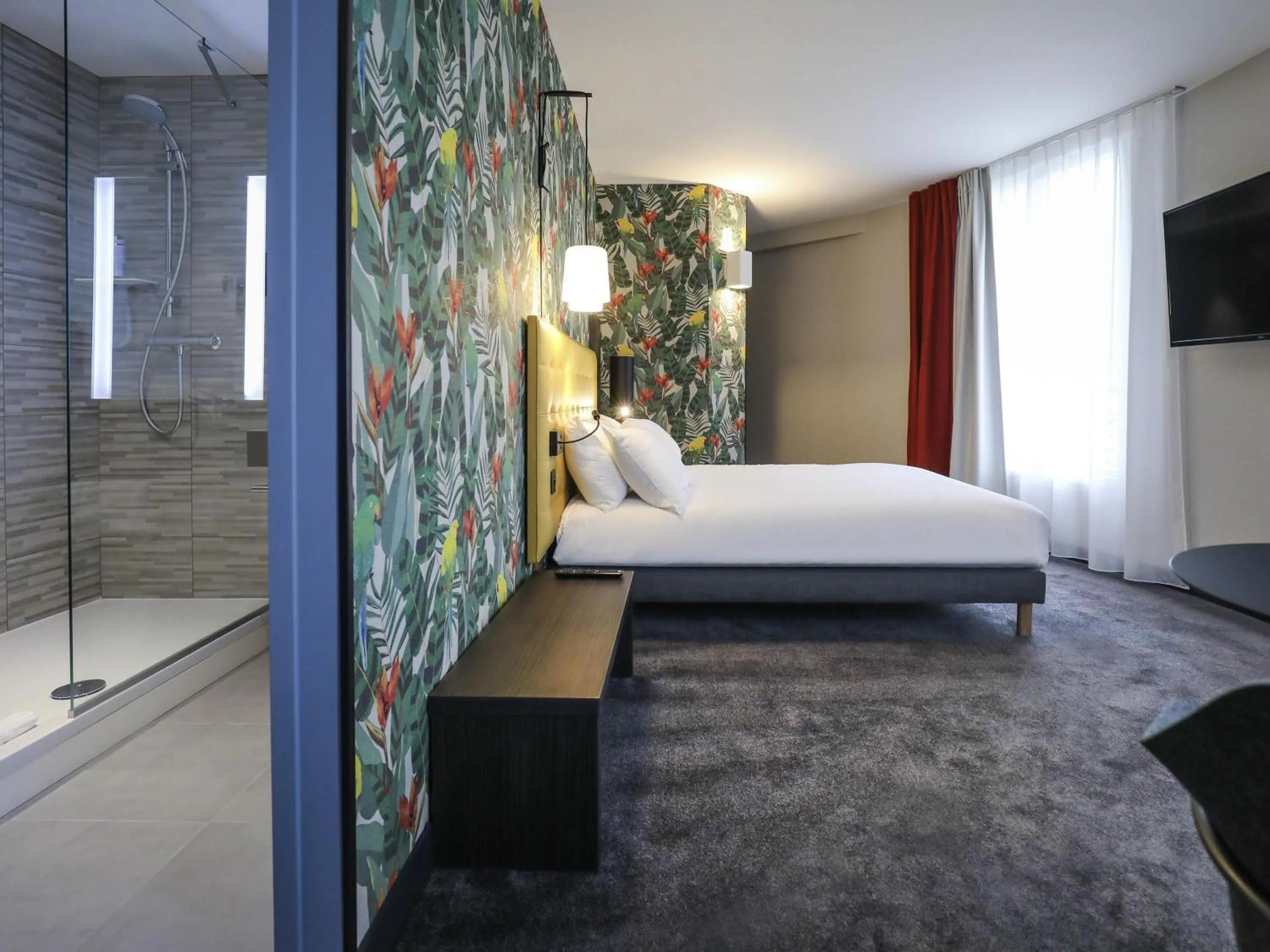 Bedroom, Bed in ibis Styles Puteaux Paris La Defense