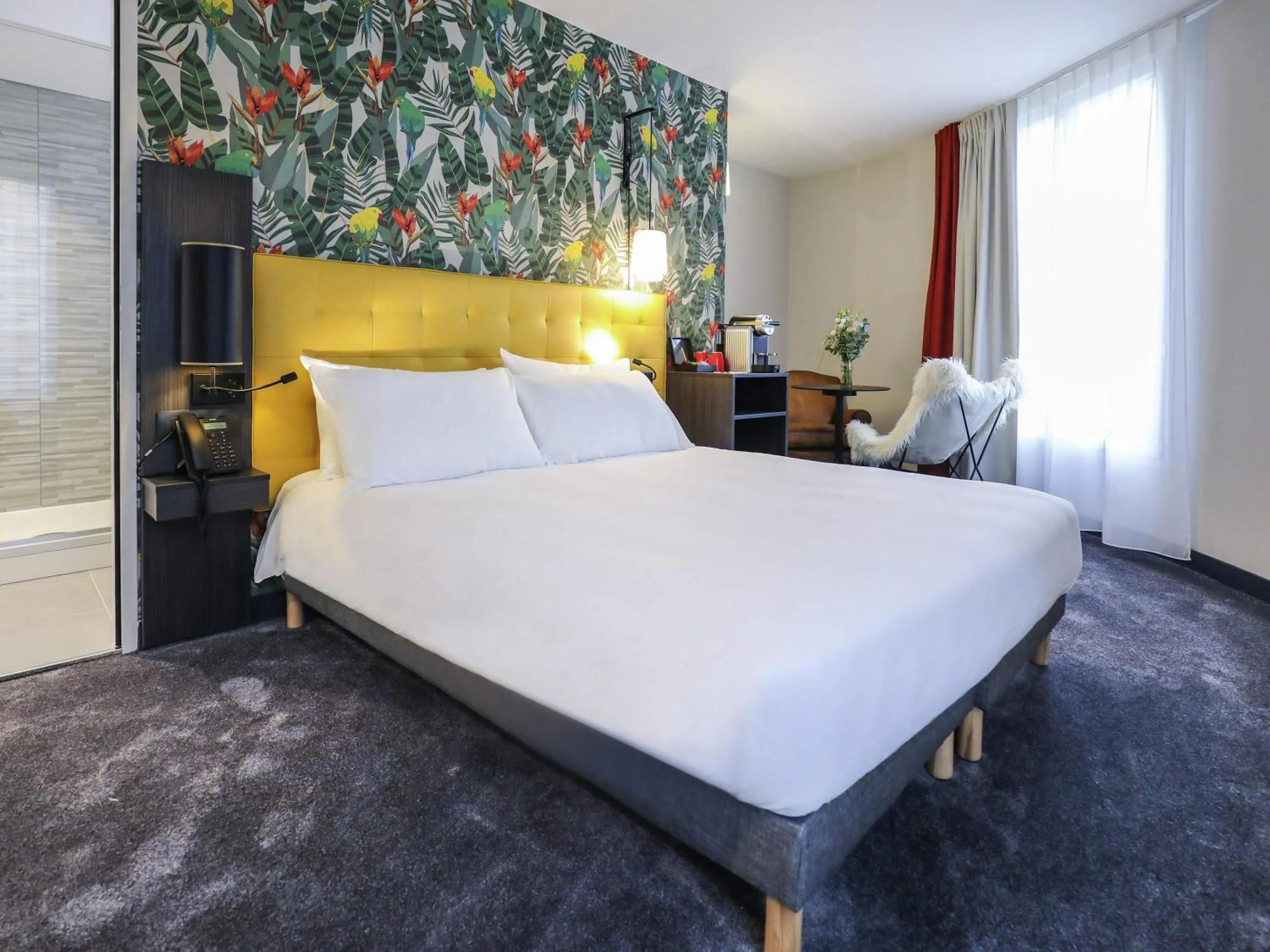 Bedroom, Bed in ibis Styles Puteaux Paris La Defense
