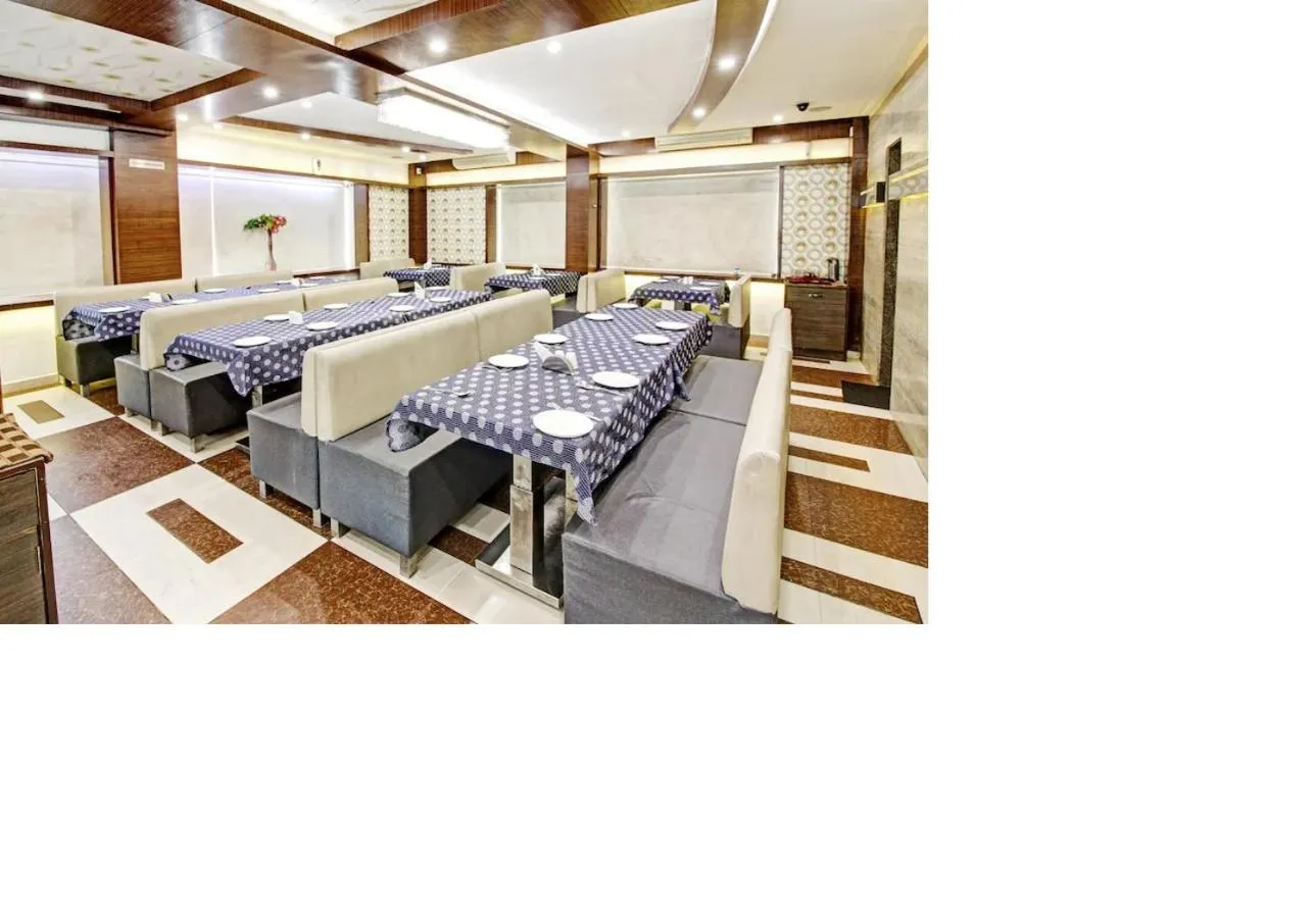 Restaurant/places to eat in Atithi The Hotel