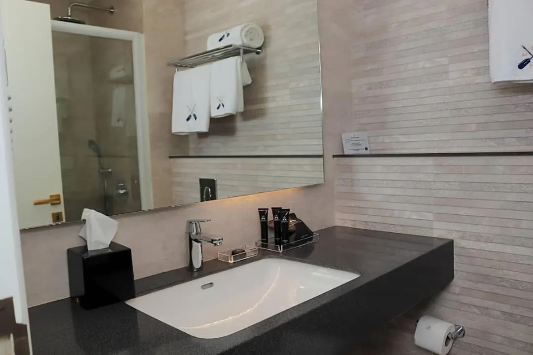 Bathroom in Mamba Point Hotel