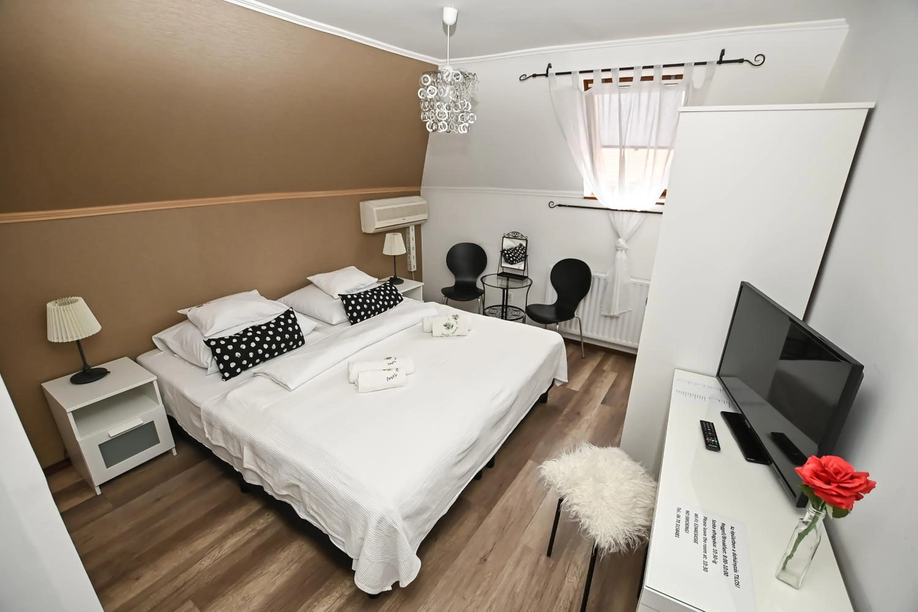 Bed in Vaskó Panzió Borpince