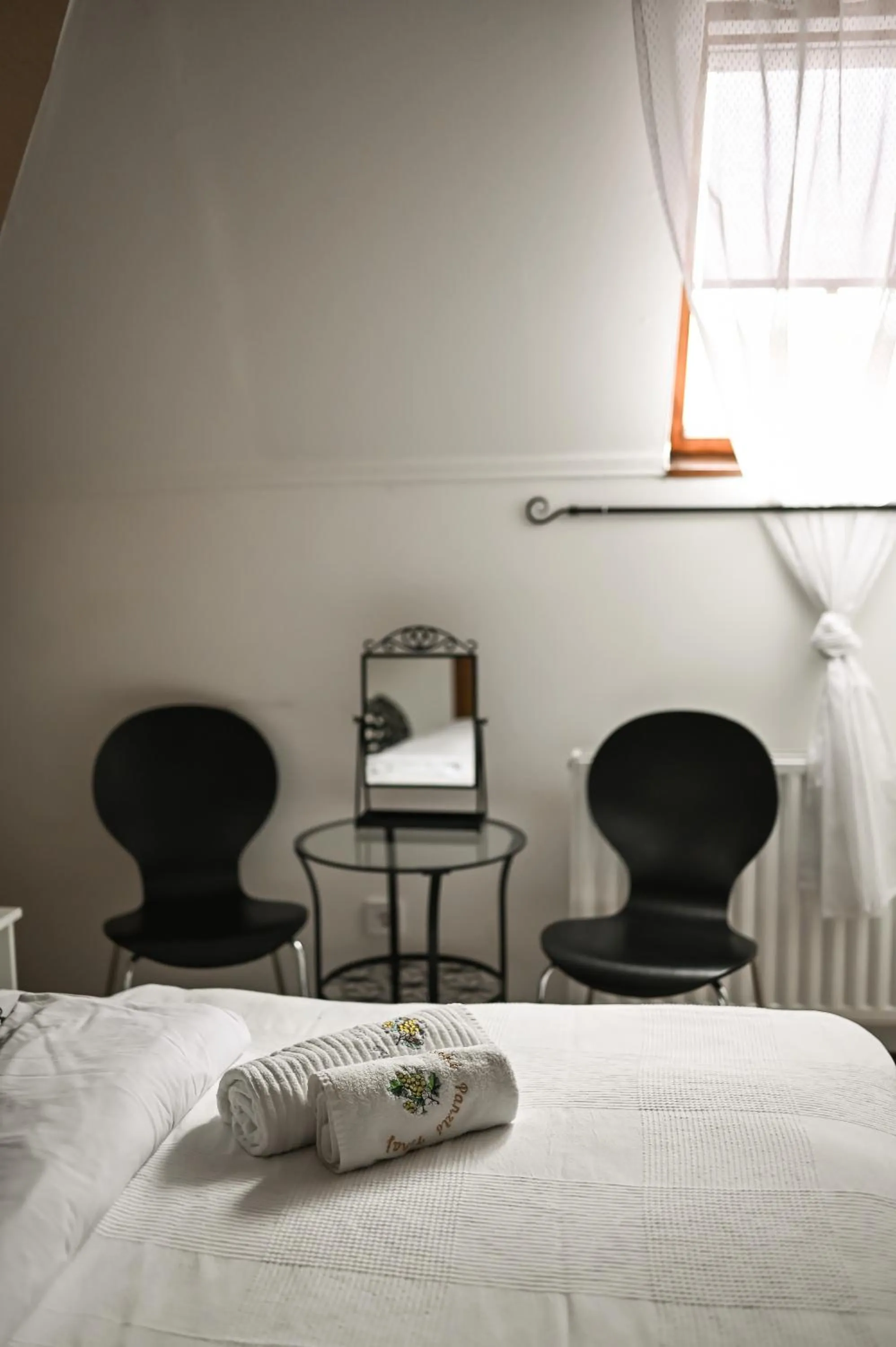 Bed in Vaskó Panzió Borpince