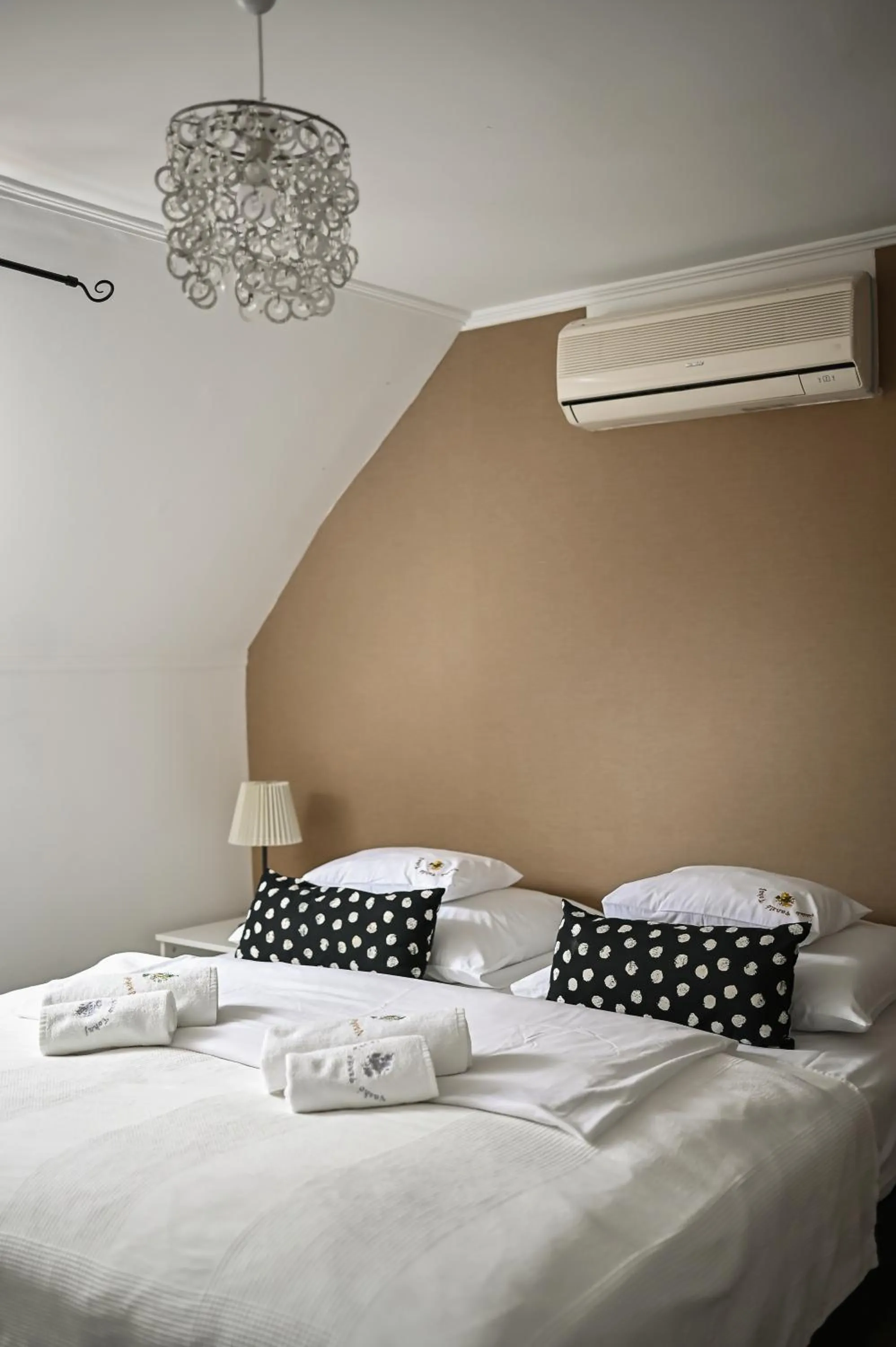 Bed in Vaskó Panzió Borpince