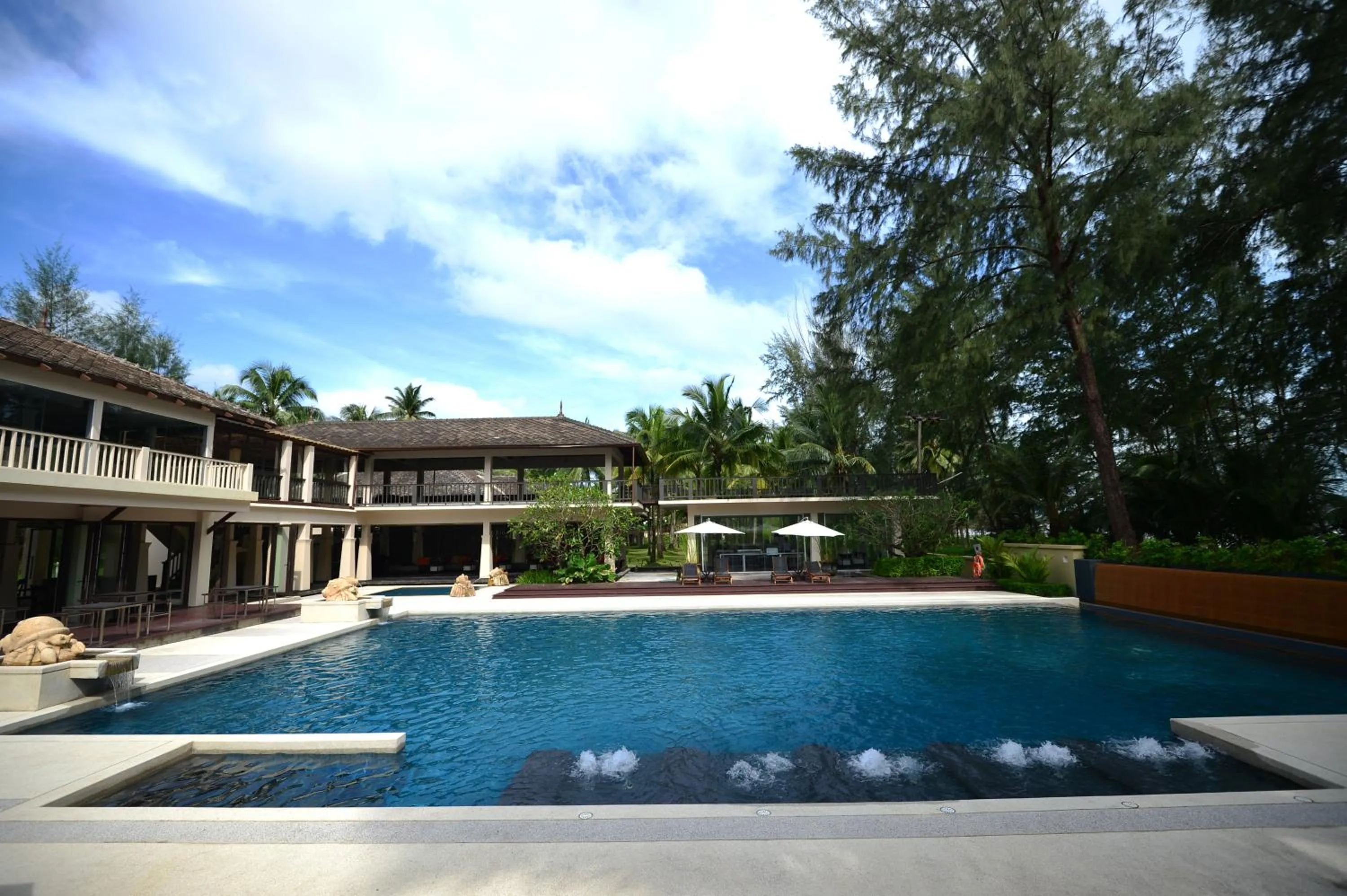 Swimming pool in Grand Southsea Khaolak Beach Resort