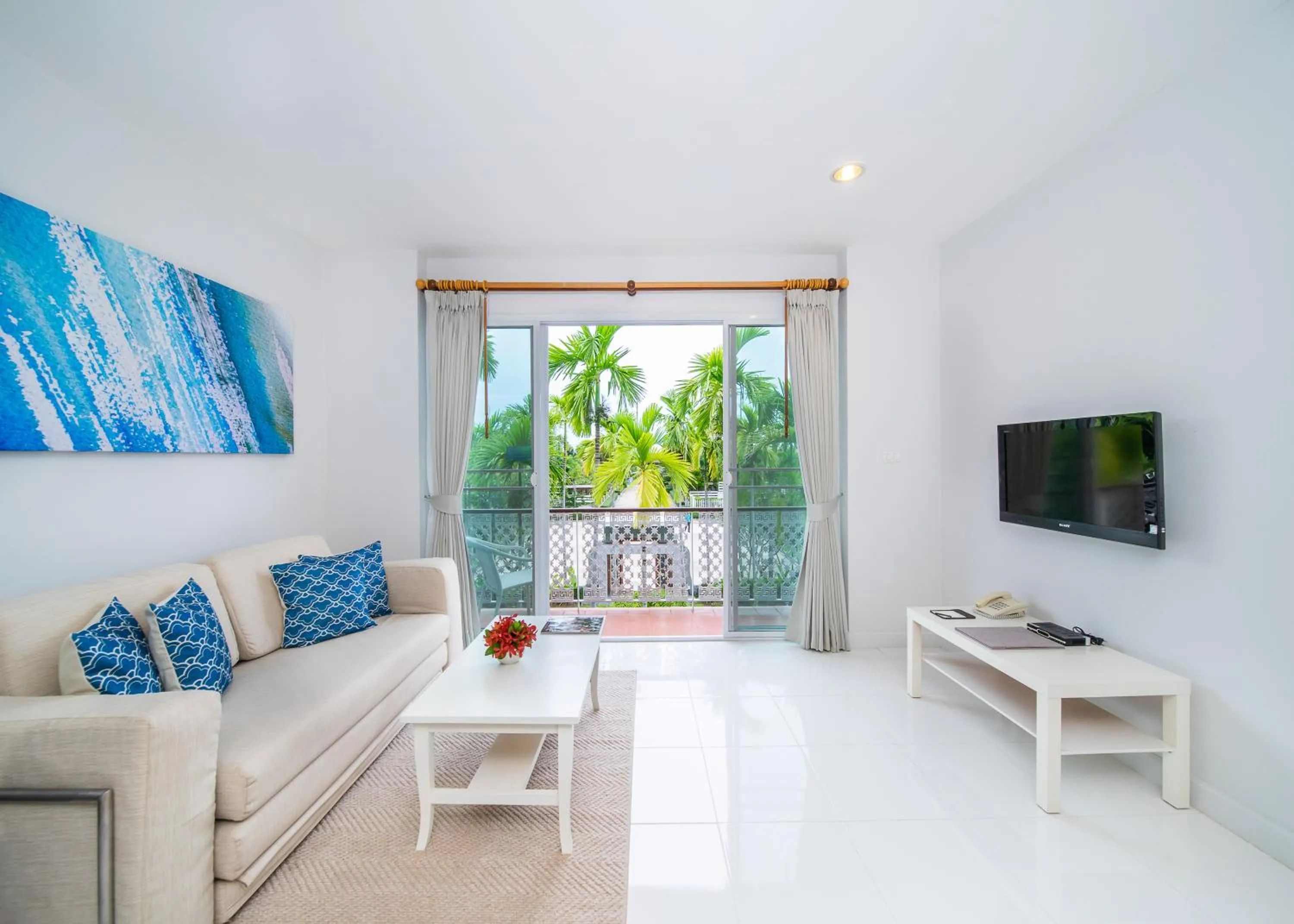 TV and multimedia in Blu Marine Hua Hin Resort and Villas