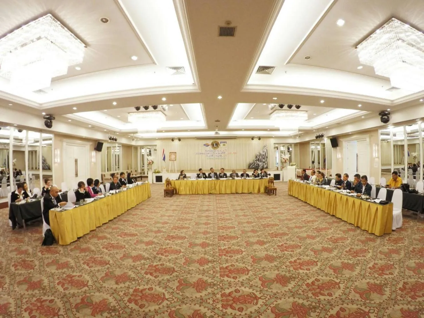 Green World Palace Hotel