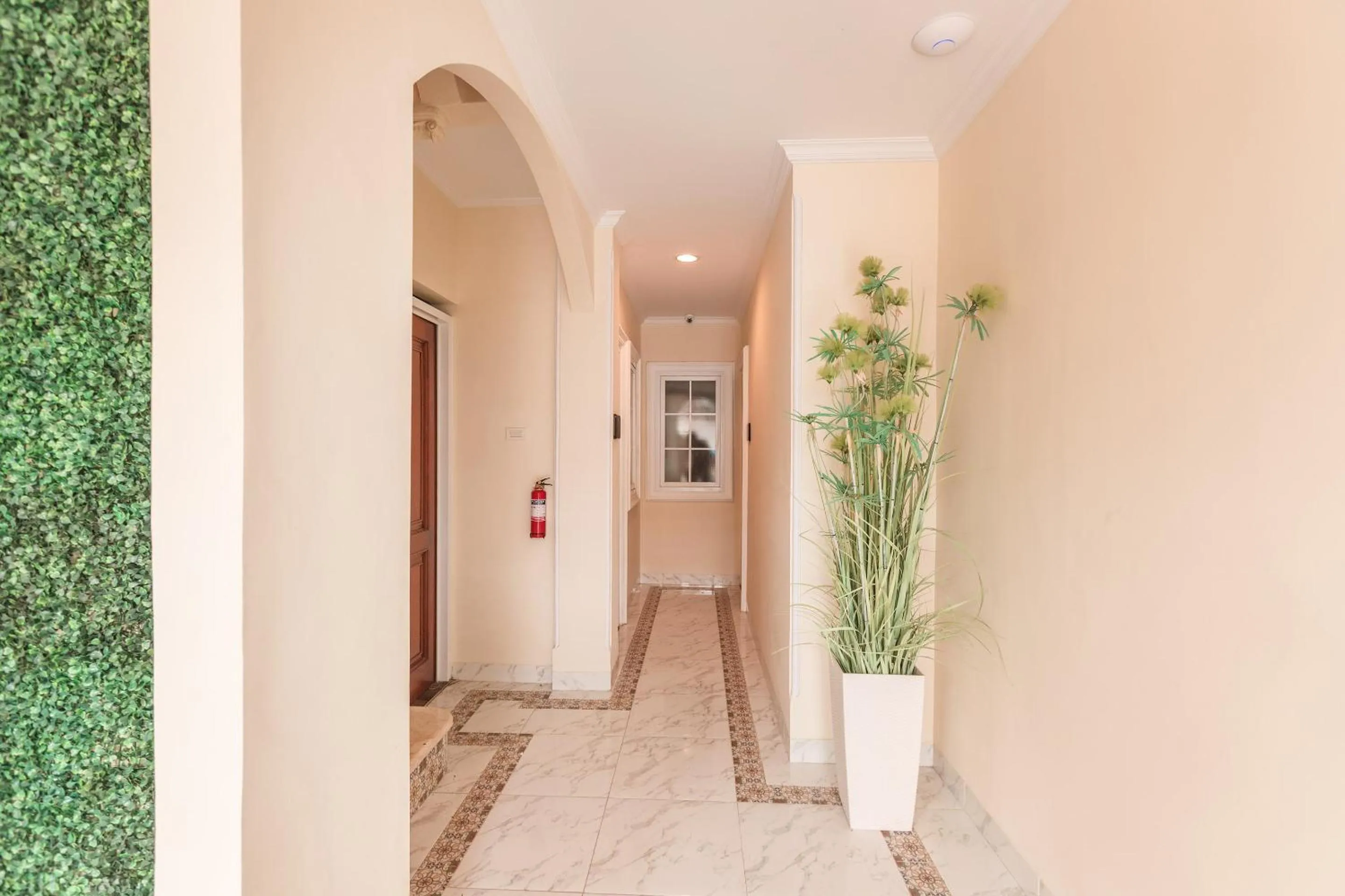 Lobby or reception in Capital O 371 Kwitang Guest House