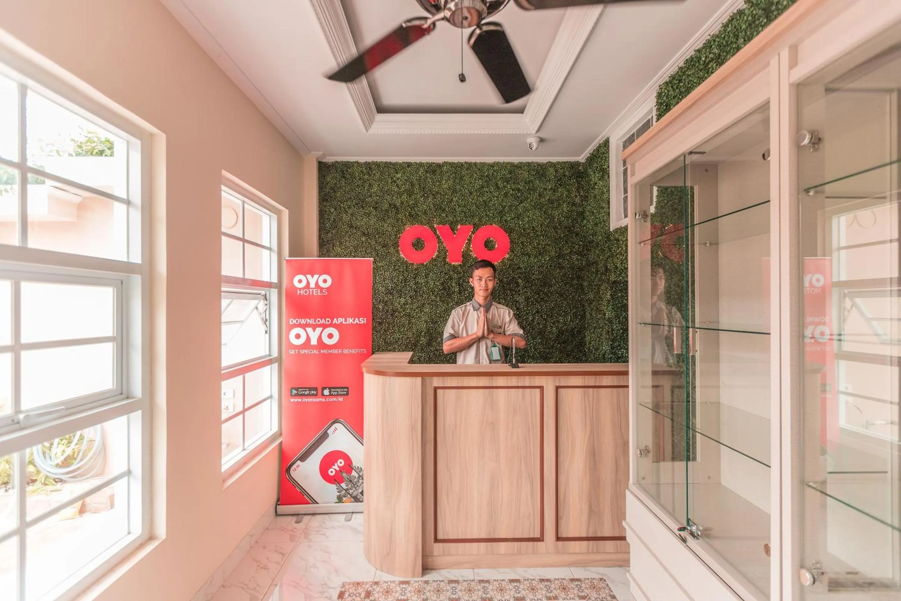 Lobby or reception in Capital O 371 Kwitang Guest House