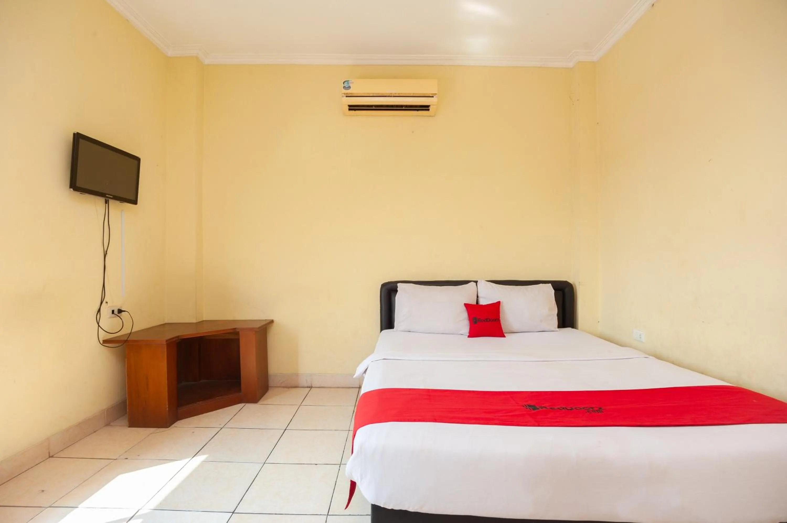 Hotel O Bandar Lampung Near Teropong Kota Bukit Cindy Formerly Divka Residence