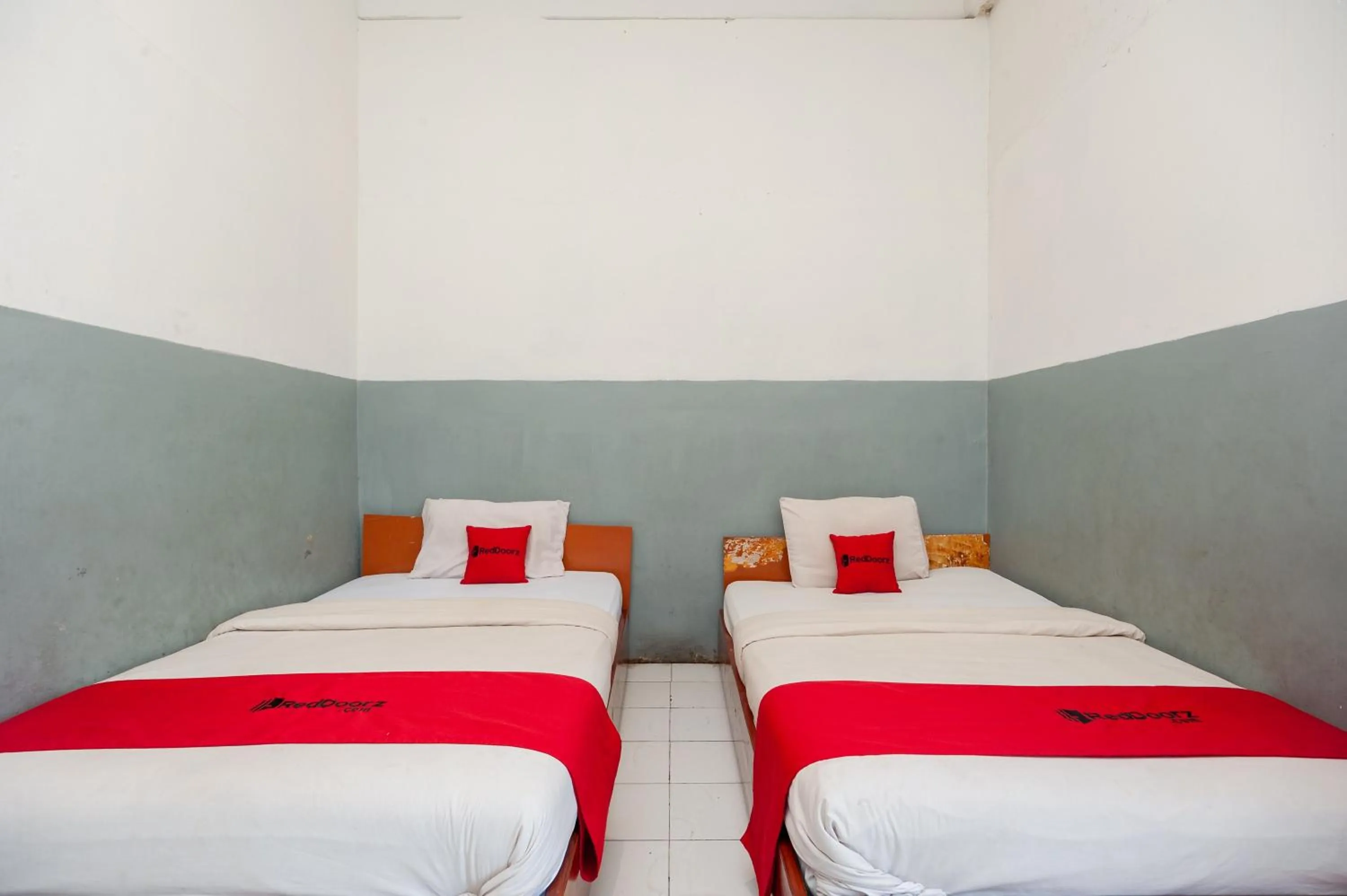 Standard Twin Room in Hotel O Bandar Lampung Near Teropong Kota Bukit Cindy Formerly Divka Residence