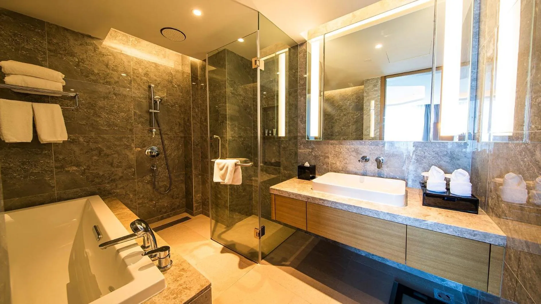 Bathroom in Oakwood Apartments Sanya