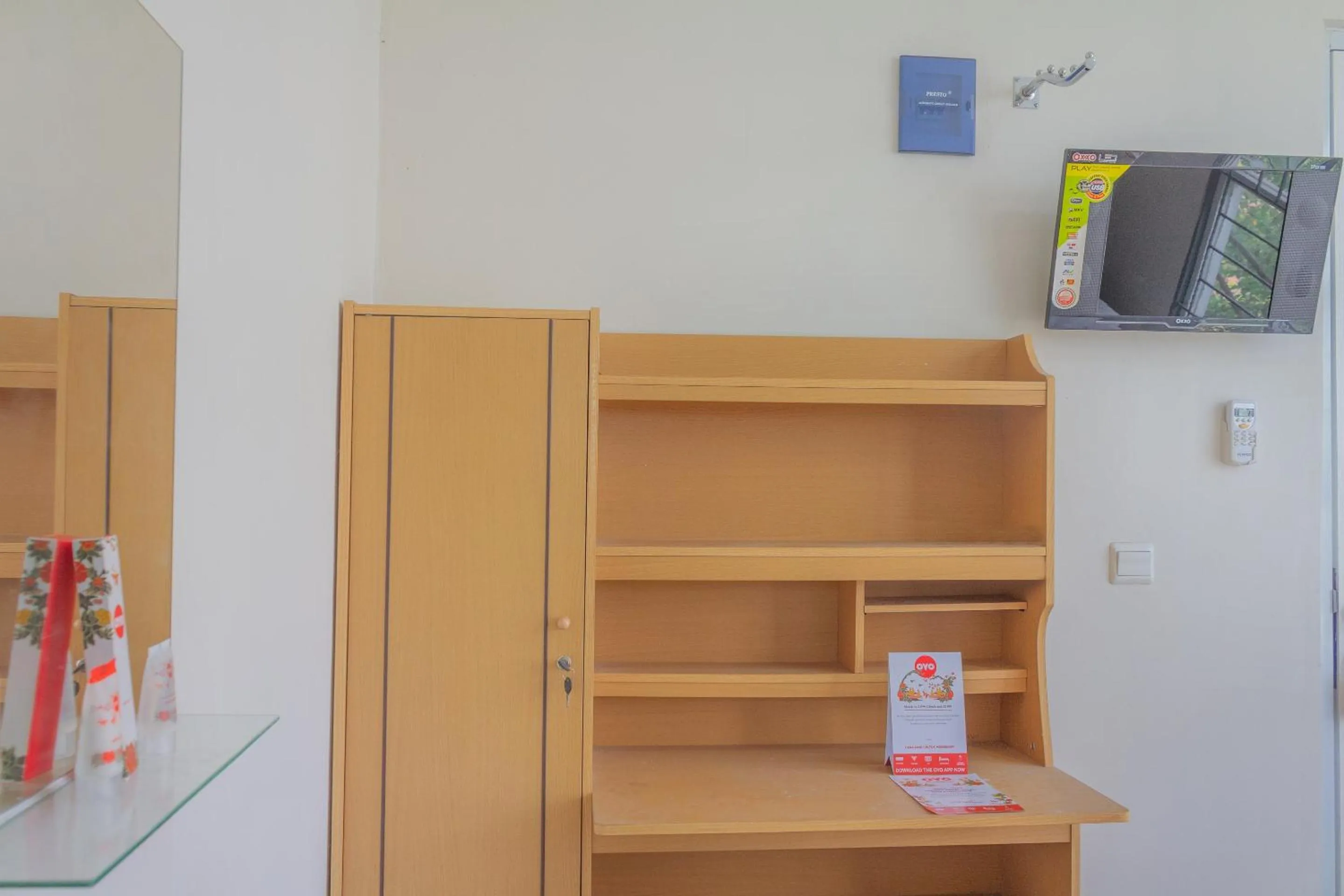 Bedroom in Hotel O 77 Guesthouse