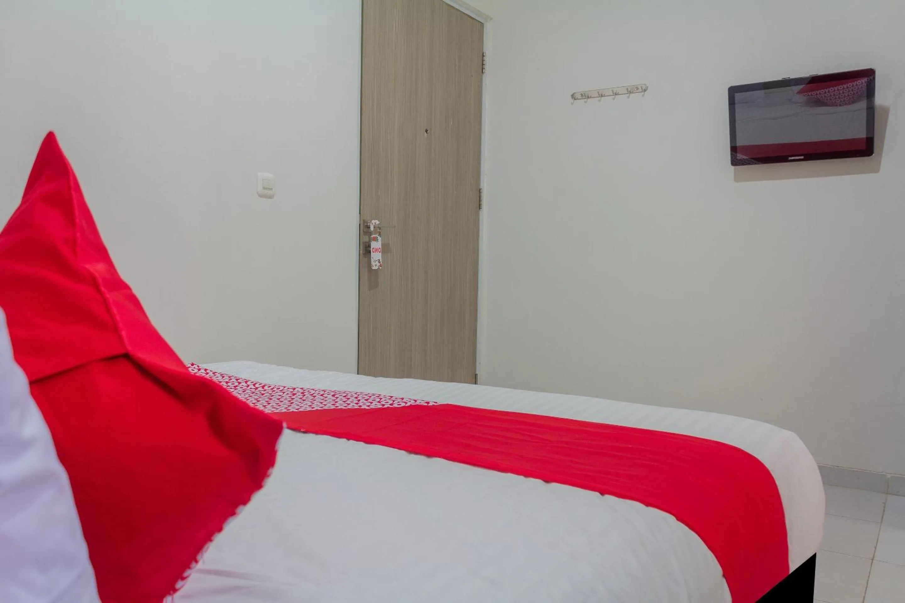 Bedroom, Bed in Hotel O 77 Guesthouse