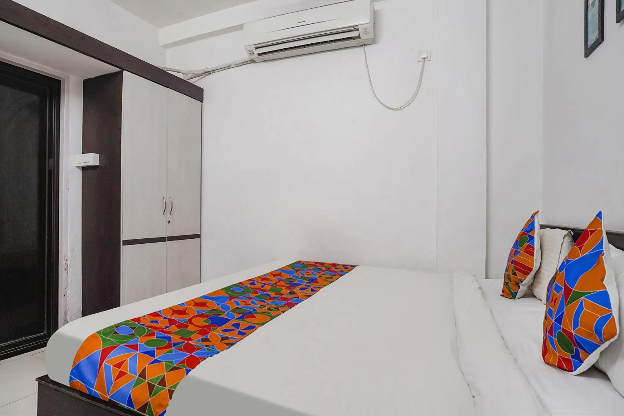 Bed in FabHotel The Vinayak