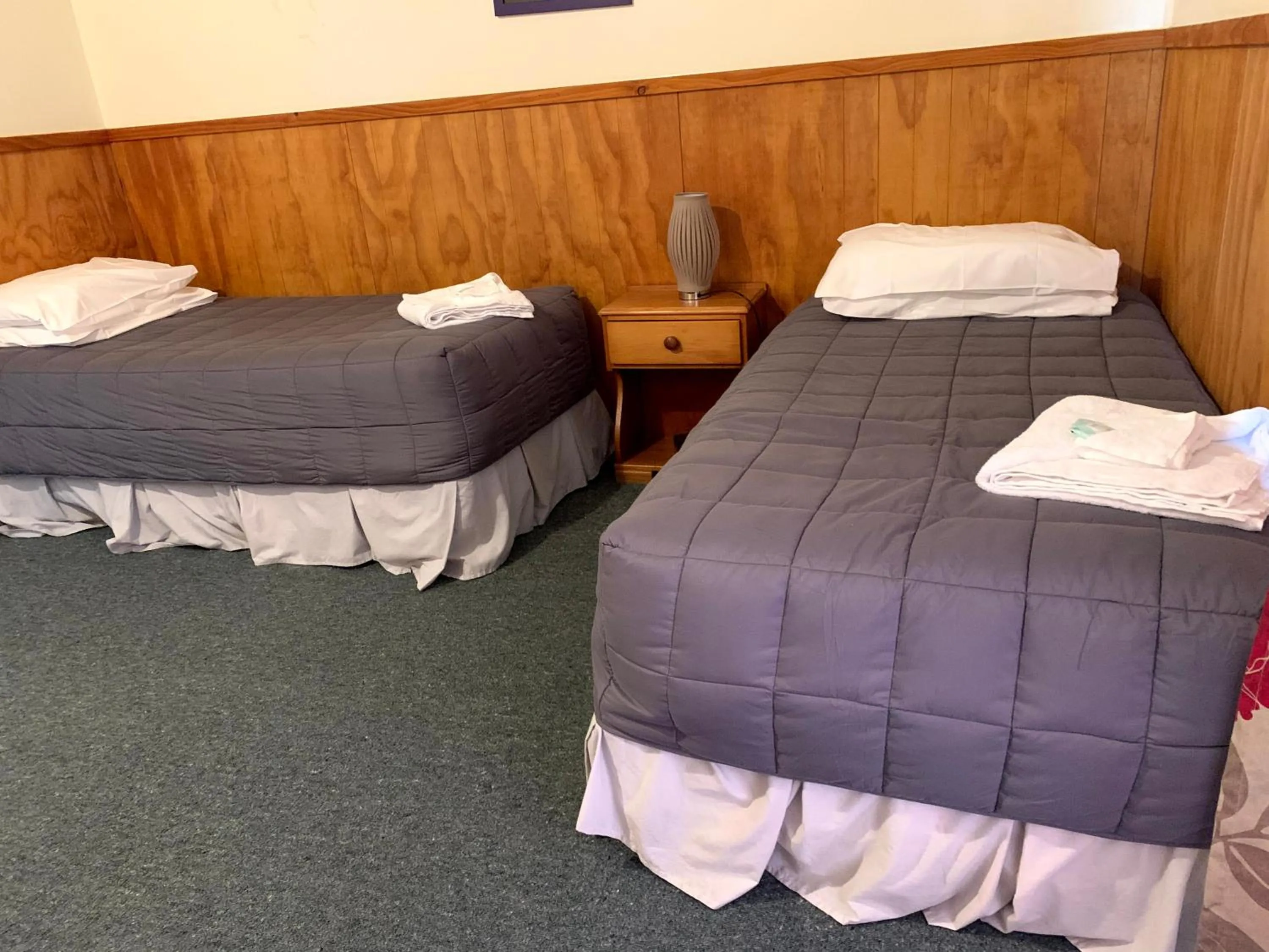 Photo of the whole room, Bed in New Central Hotel Woodville