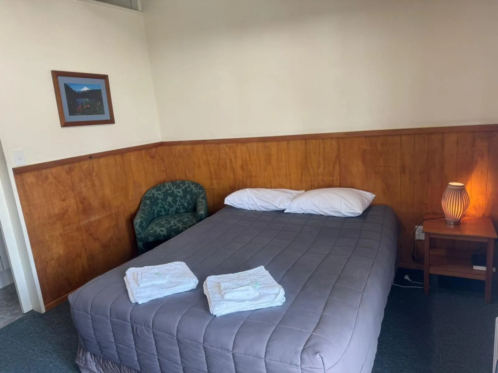 Bed in New Central Hotel Woodville