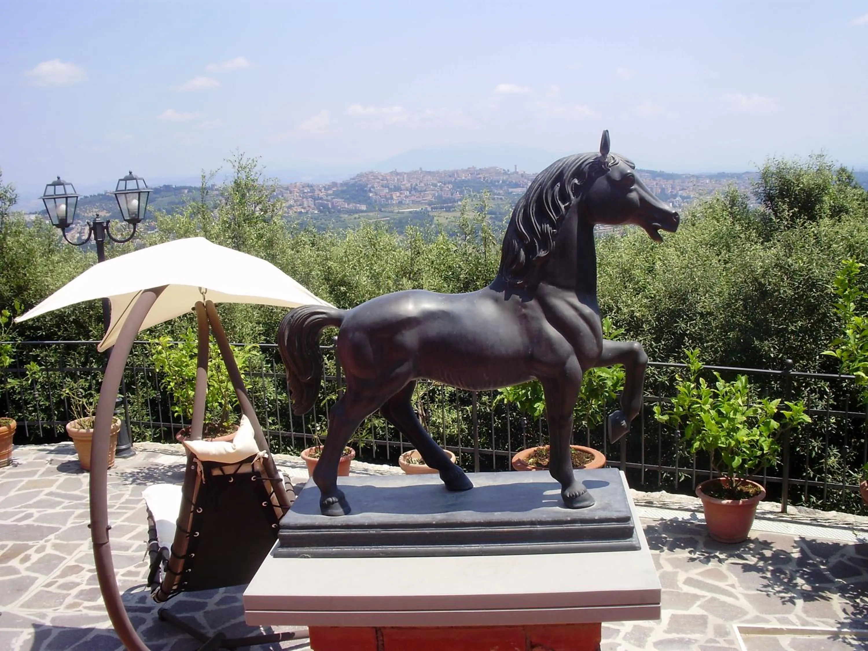 Decorative detail in B&B Spring