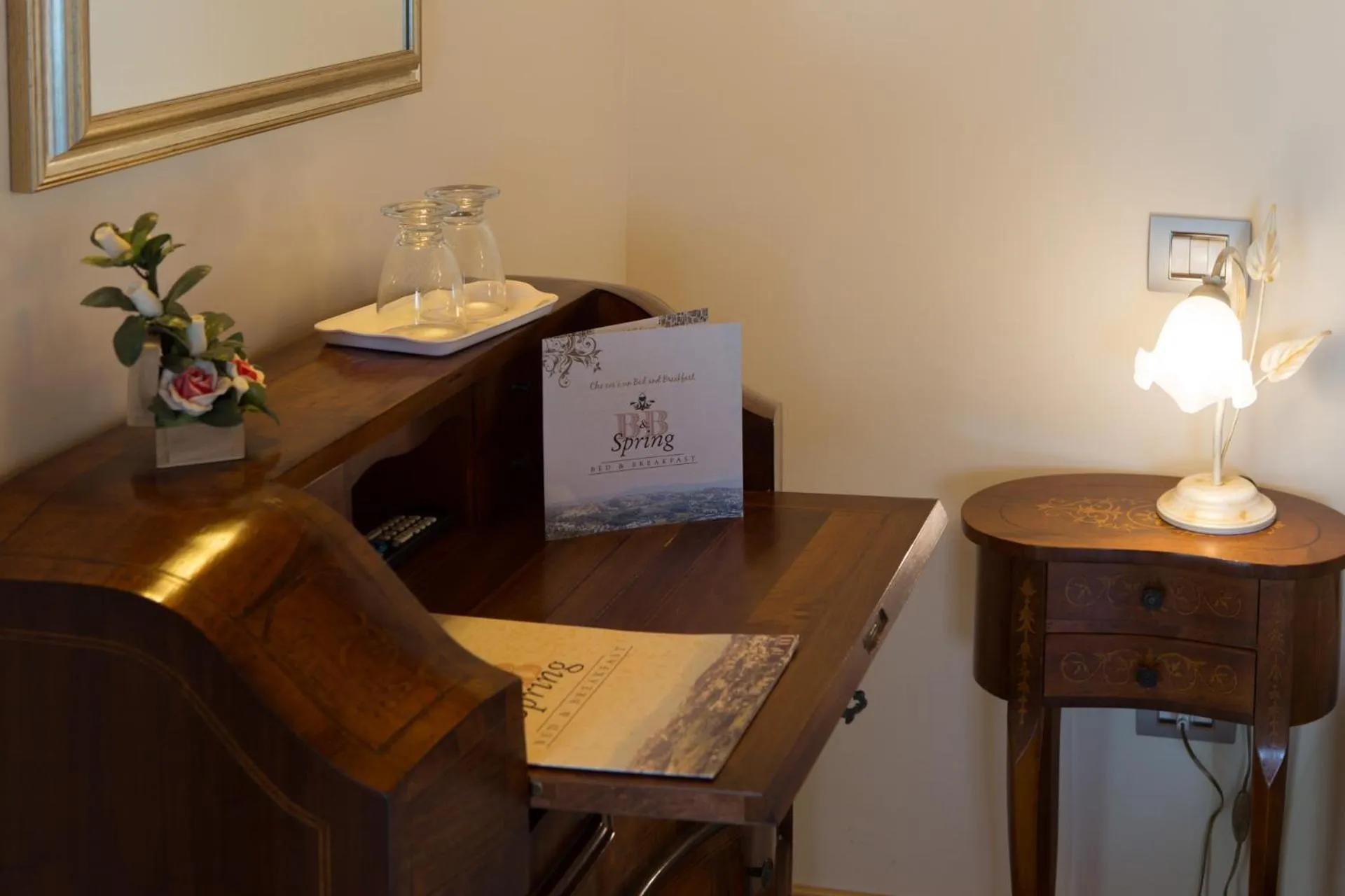 Decorative detail in B&B Spring