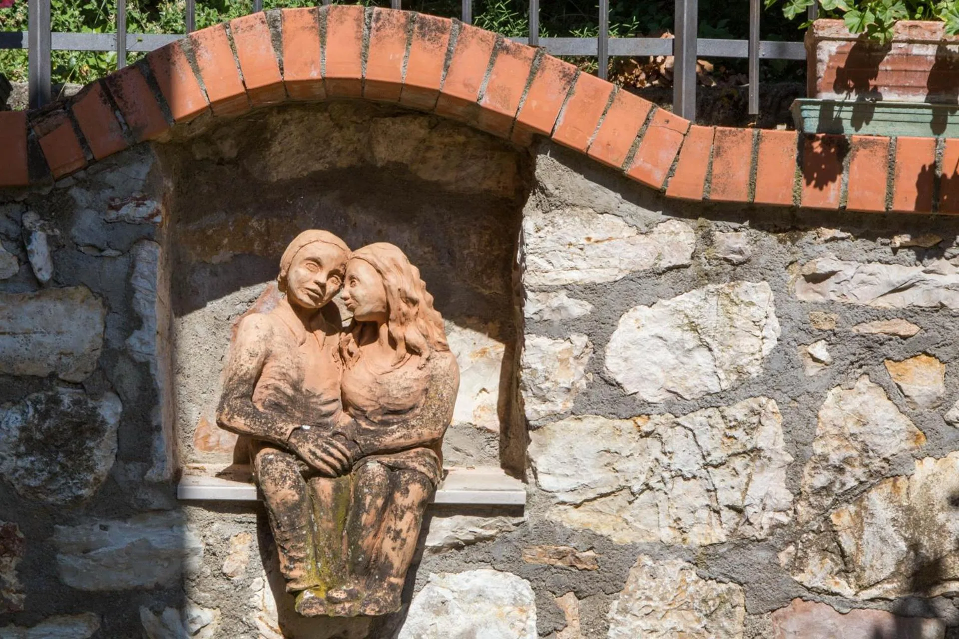 Decorative detail in B&B Spring