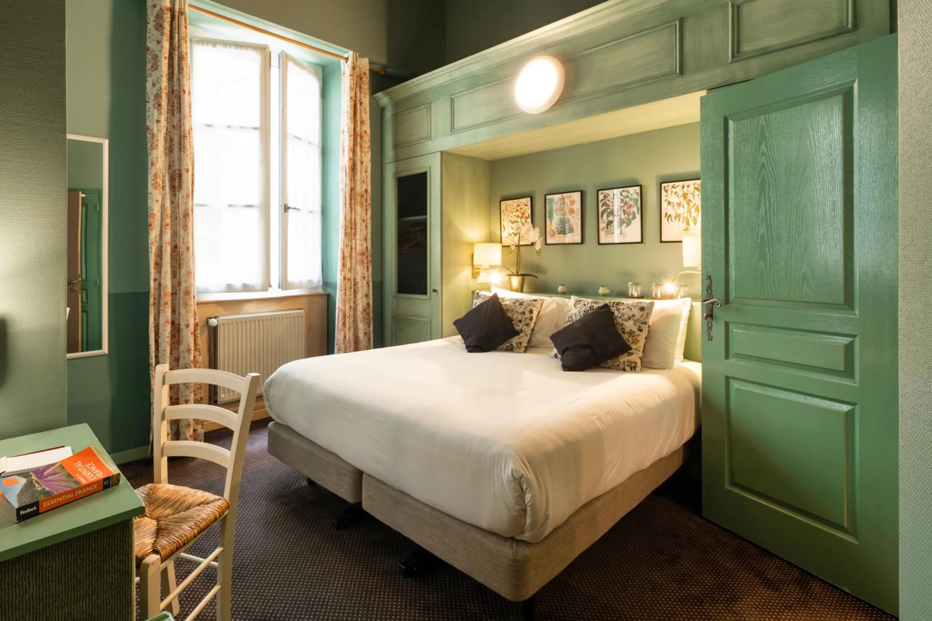 Bed in Garlande Hôtel Avignon Centre