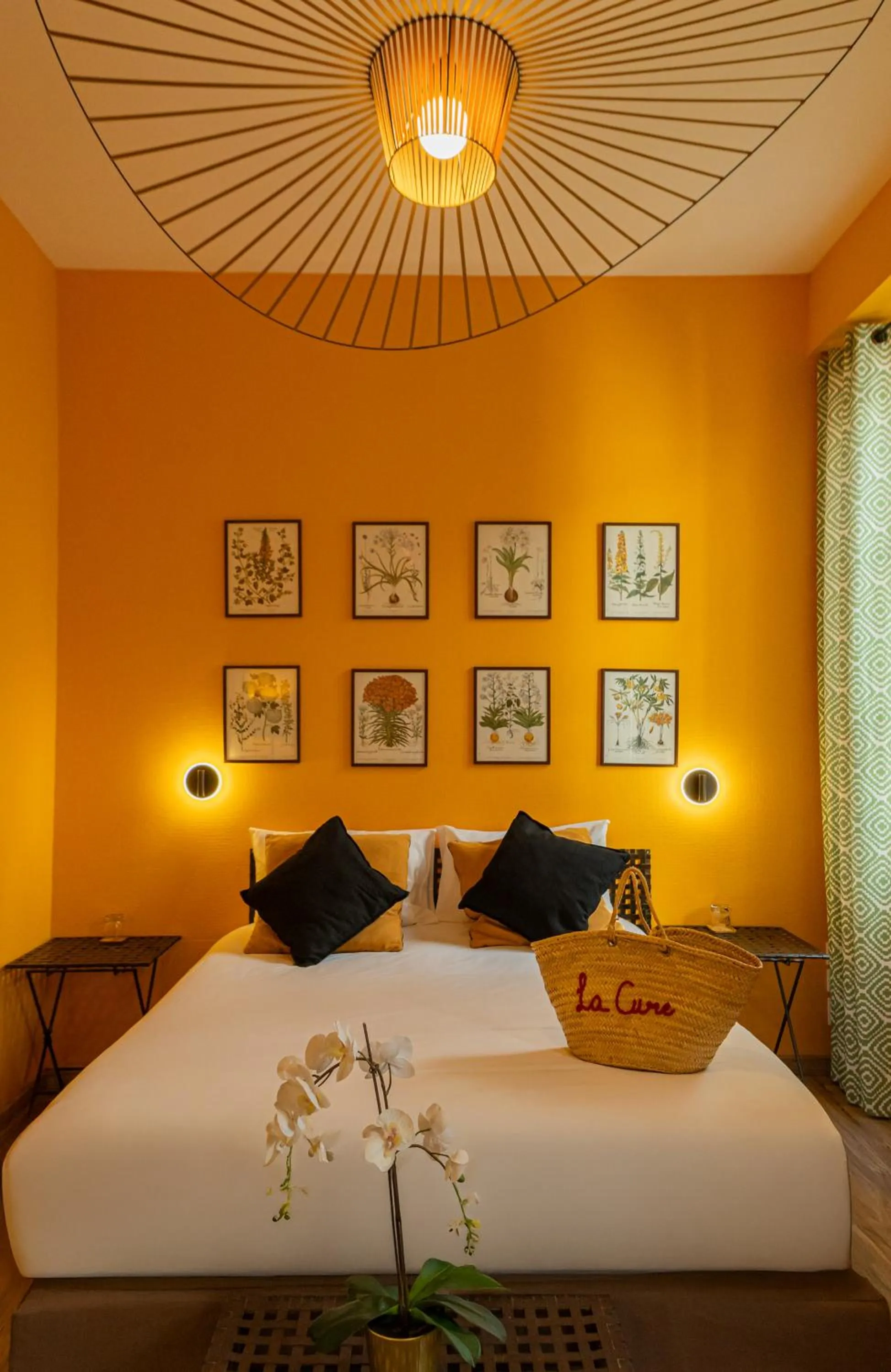 Bedroom, Bed in Garlande Hôtel Avignon Centre