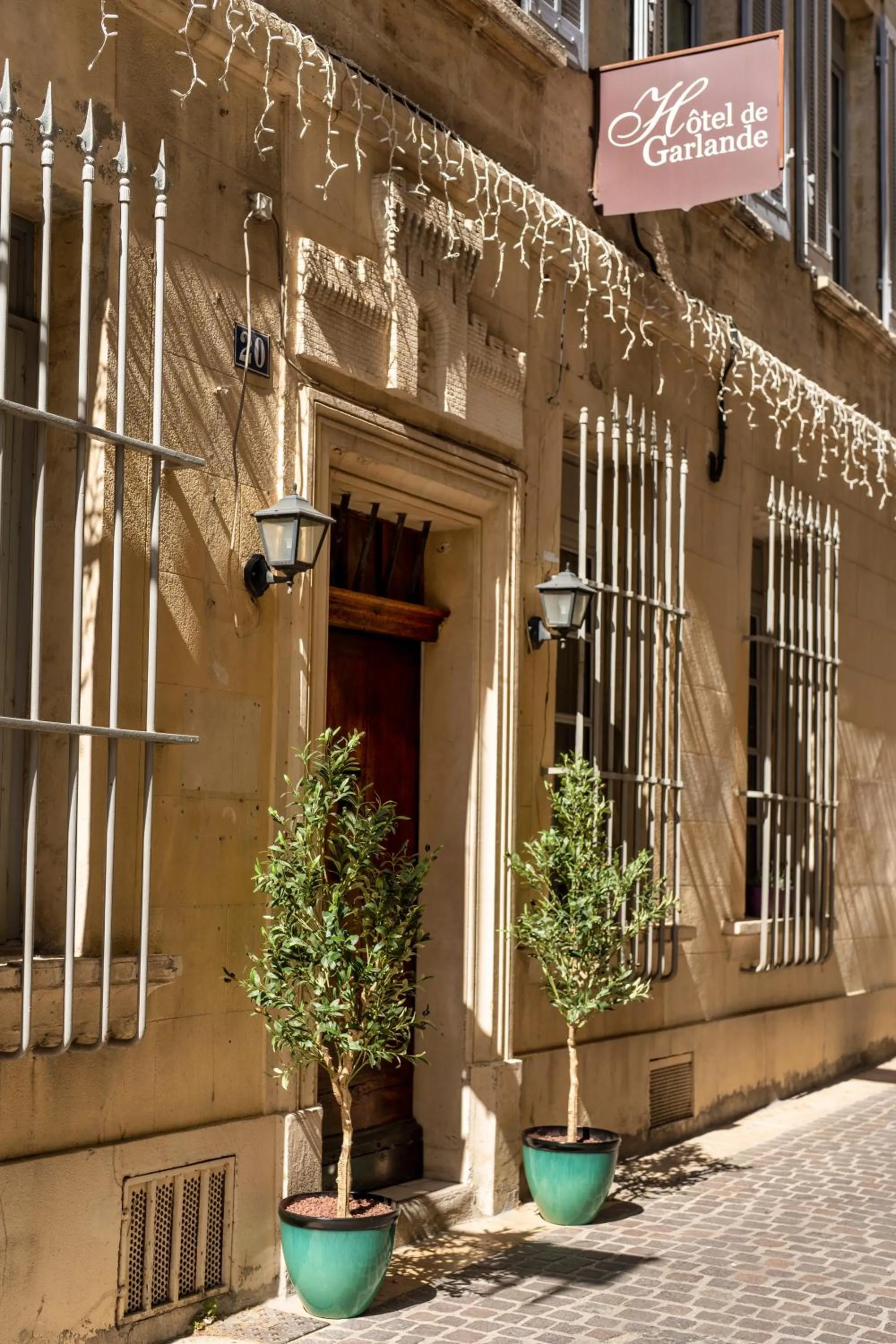 Property building in Garlande Hôtel Avignon Centre
