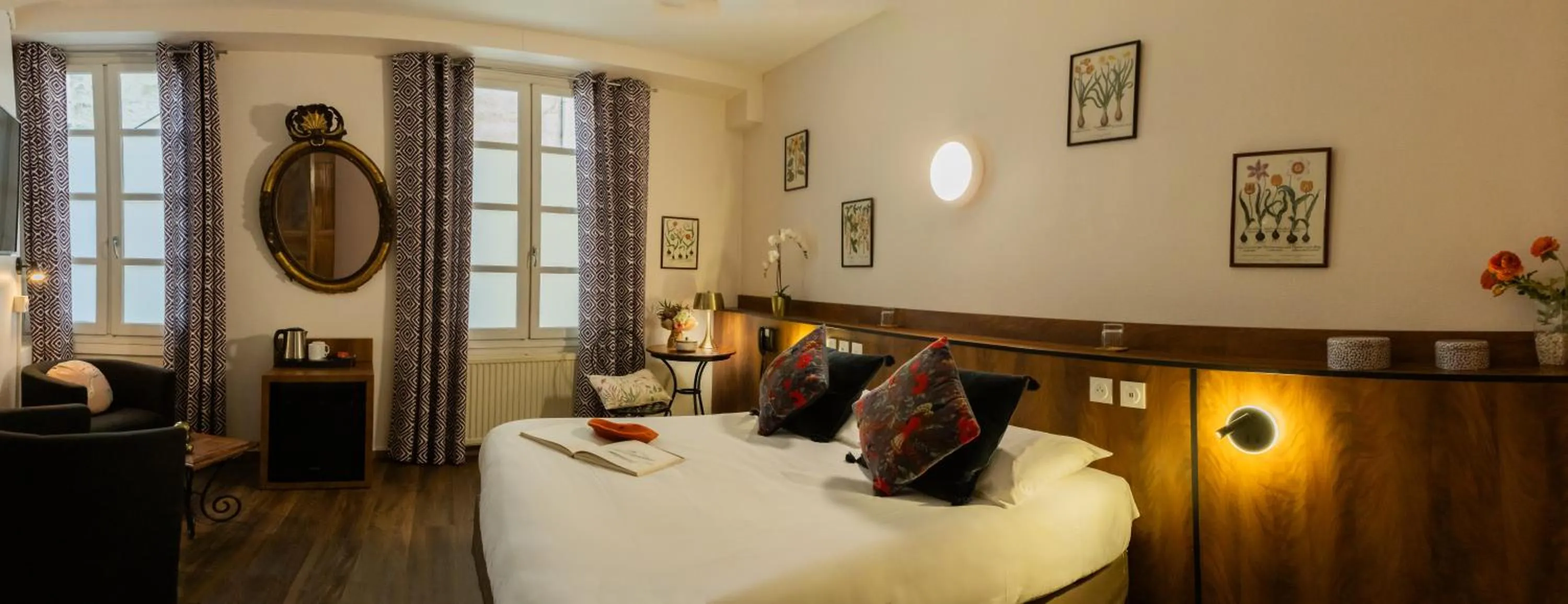 Bedroom in Garlande Hôtel Avignon Centre