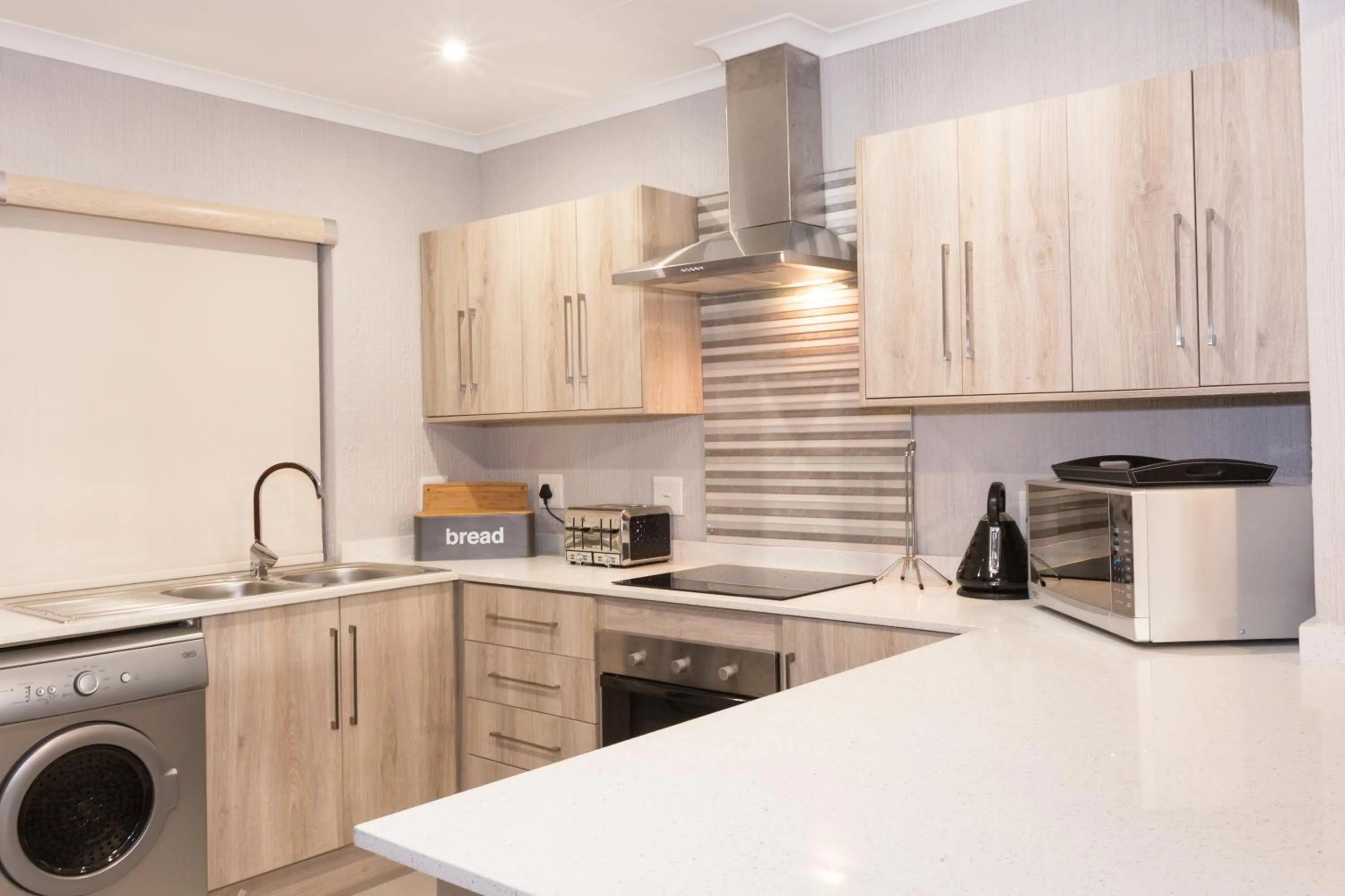 Kitchen or kitchenette in Kruger Park Lodge Unit No. 611