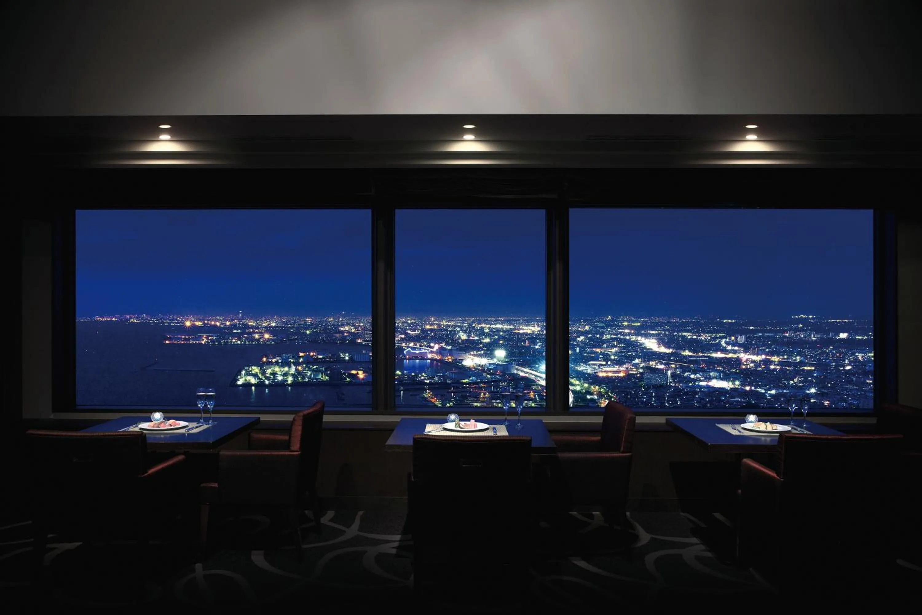 Restaurant/places to eat in Star Gate Hotel Kansai Airport