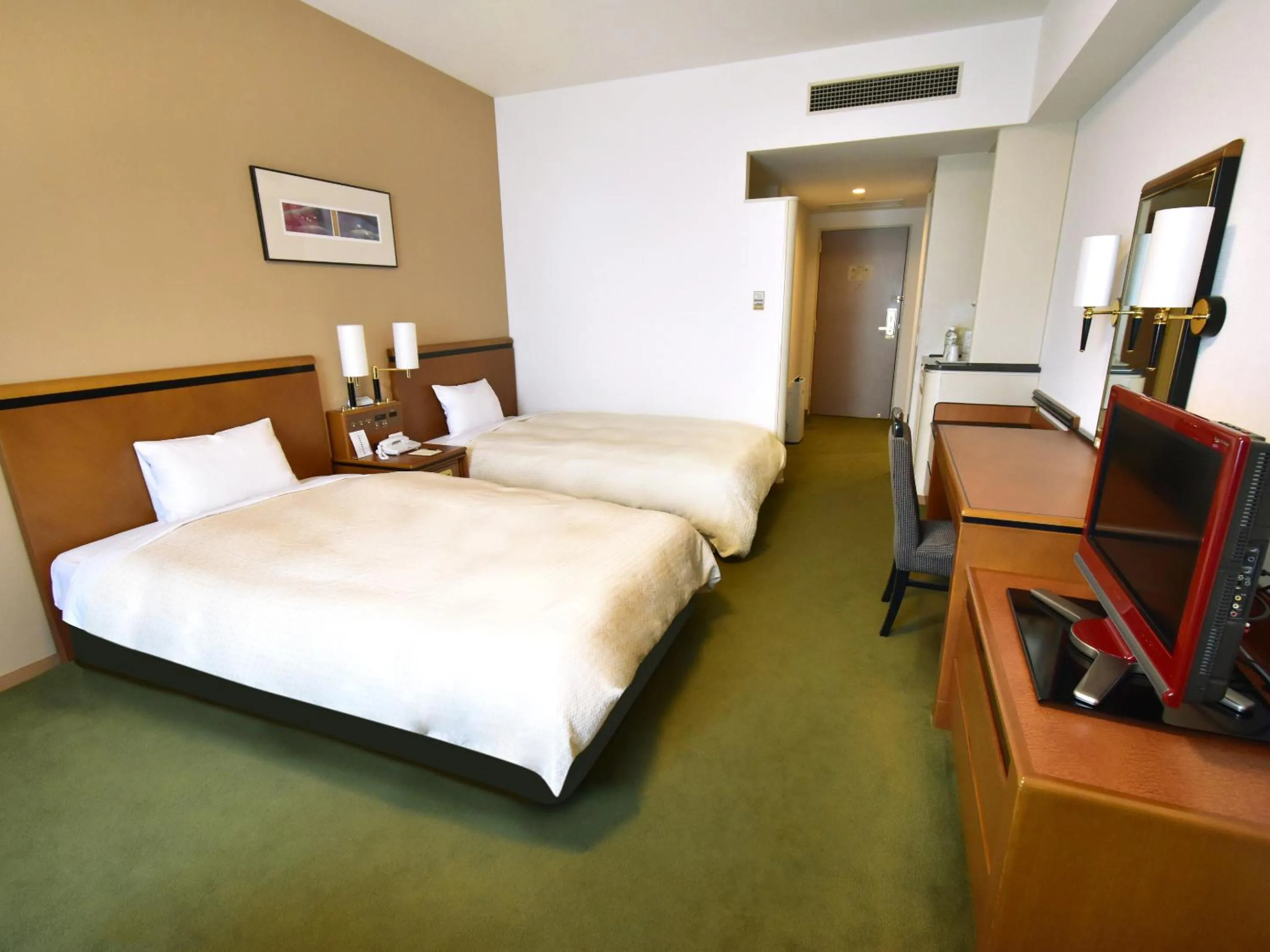 Photo of the whole room, Bed in Star Gate Hotel Kansai Airport