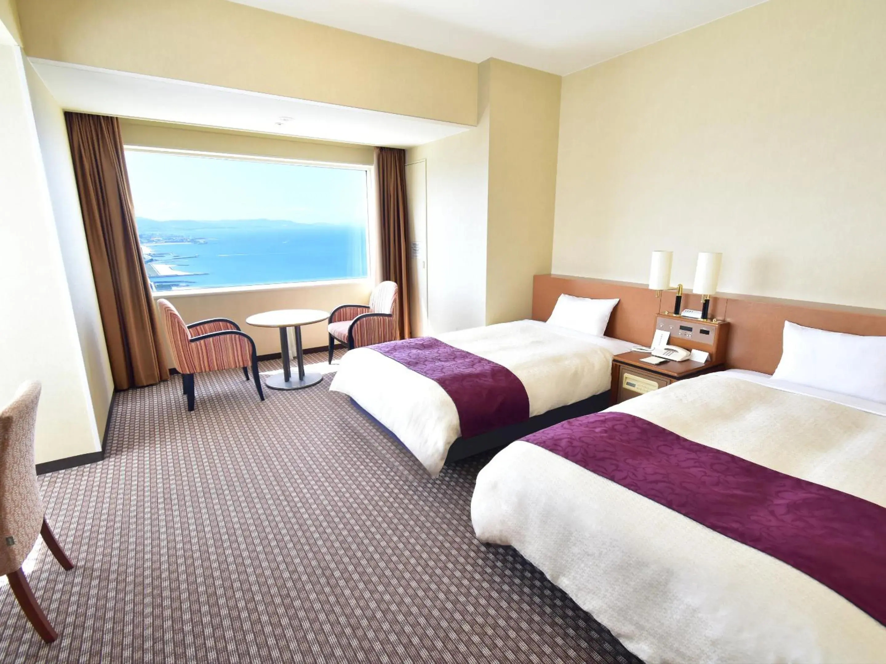 Superior Corner Twin Room - single occupancy - Non-Smoking in Star Gate Hotel Kansai Airport Superior Corner Twin Room - single occupancy - Non-Smoking in Star Gate Hotel Kansai Airport