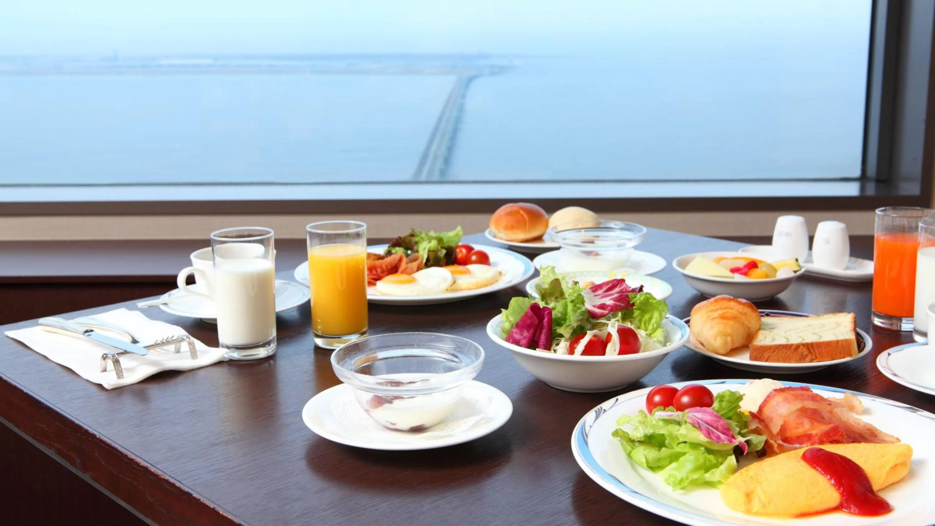 Restaurant/places to eat in Star Gate Hotel Kansai Airport