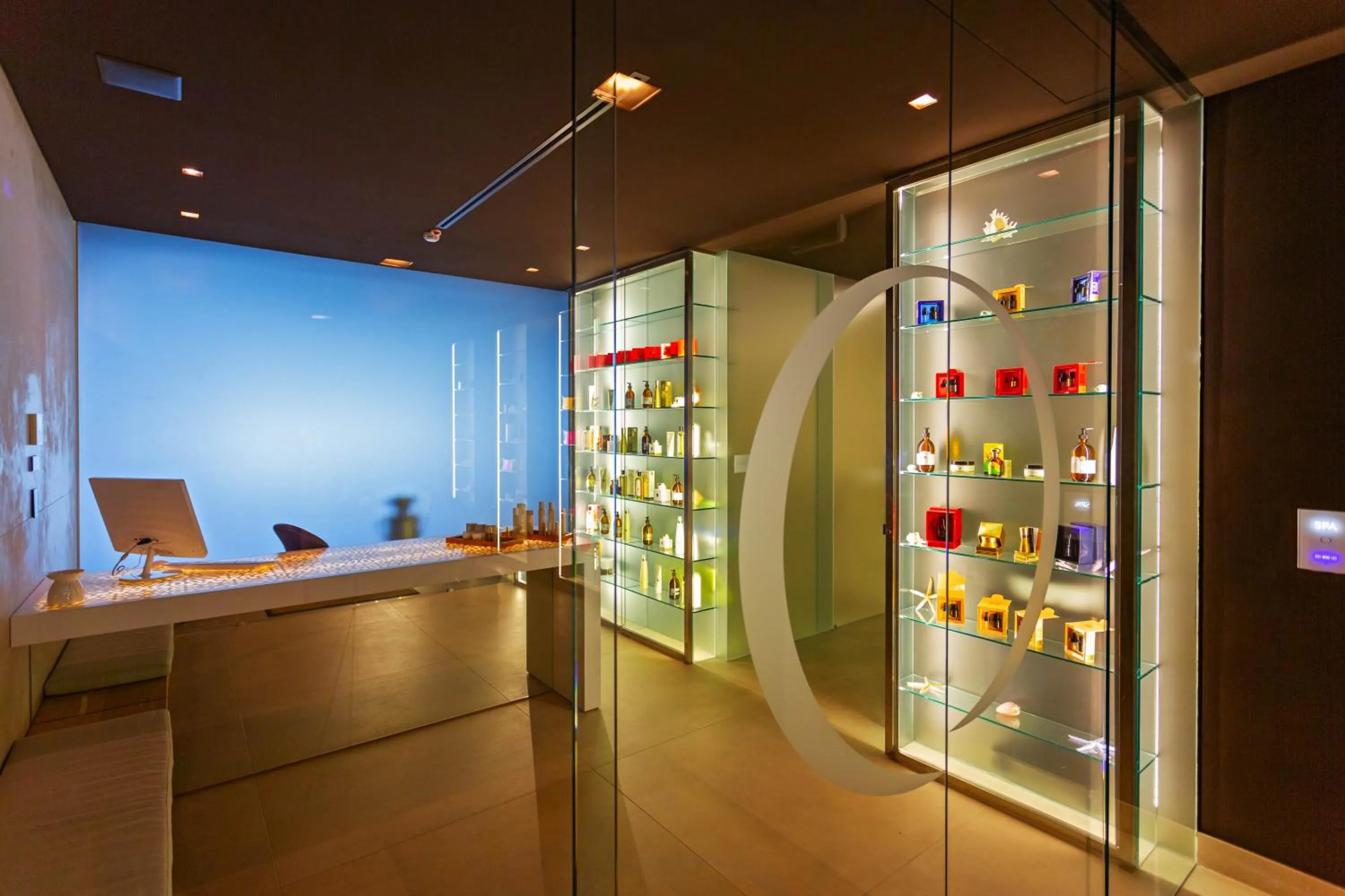 Hot Tub in Posia Retreat & Spa UNA Esperienze